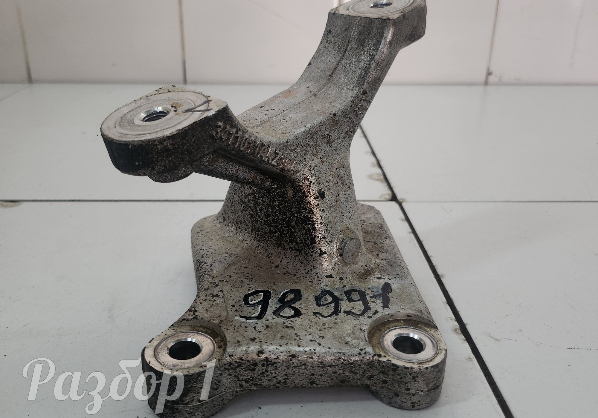 3411011XKZ16A Кронштейн рулевой рейки левый для Haval M6 II (с 2021)