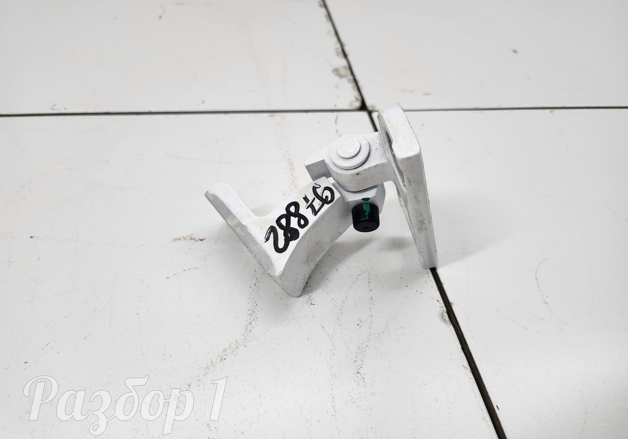 8889175514 Петля двери задняя правая верхняя для Geely Monjaro (с 2021)