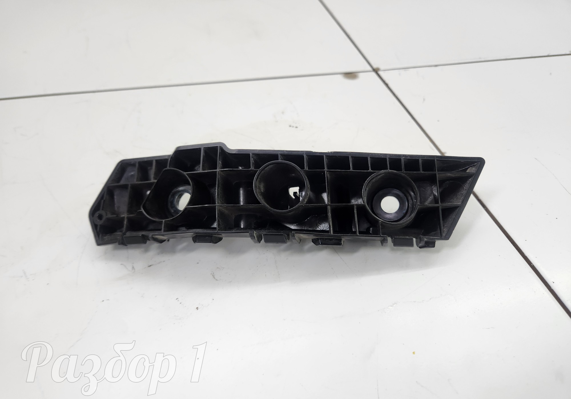 7105011CRV0000 Кронштейн переднего бампера (левый) для Gac GS3 (с 2024)