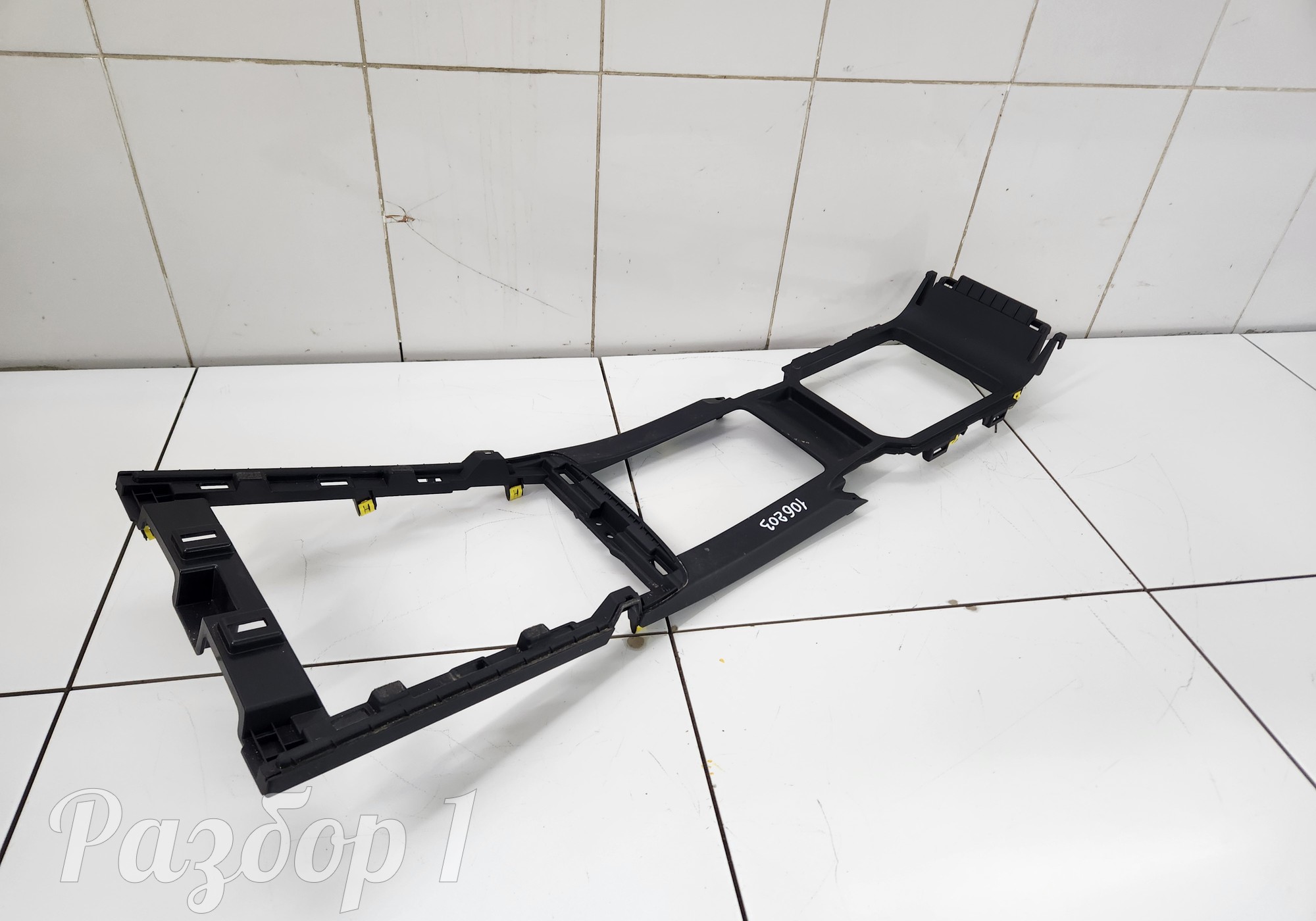 6600061340 Накладка центральной консоли для Geely Atlas Pro (с 2021)