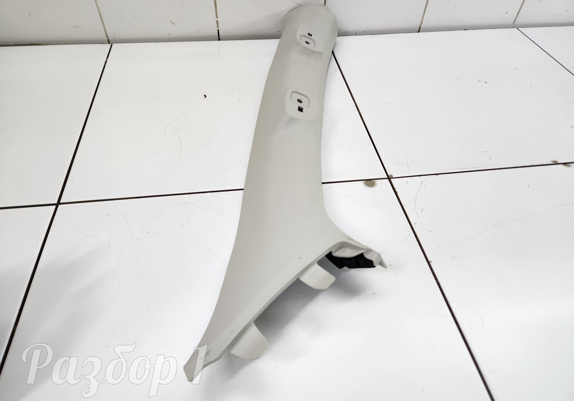 Обшивка передней правой стойки для Great Wall Poer (с 2019)