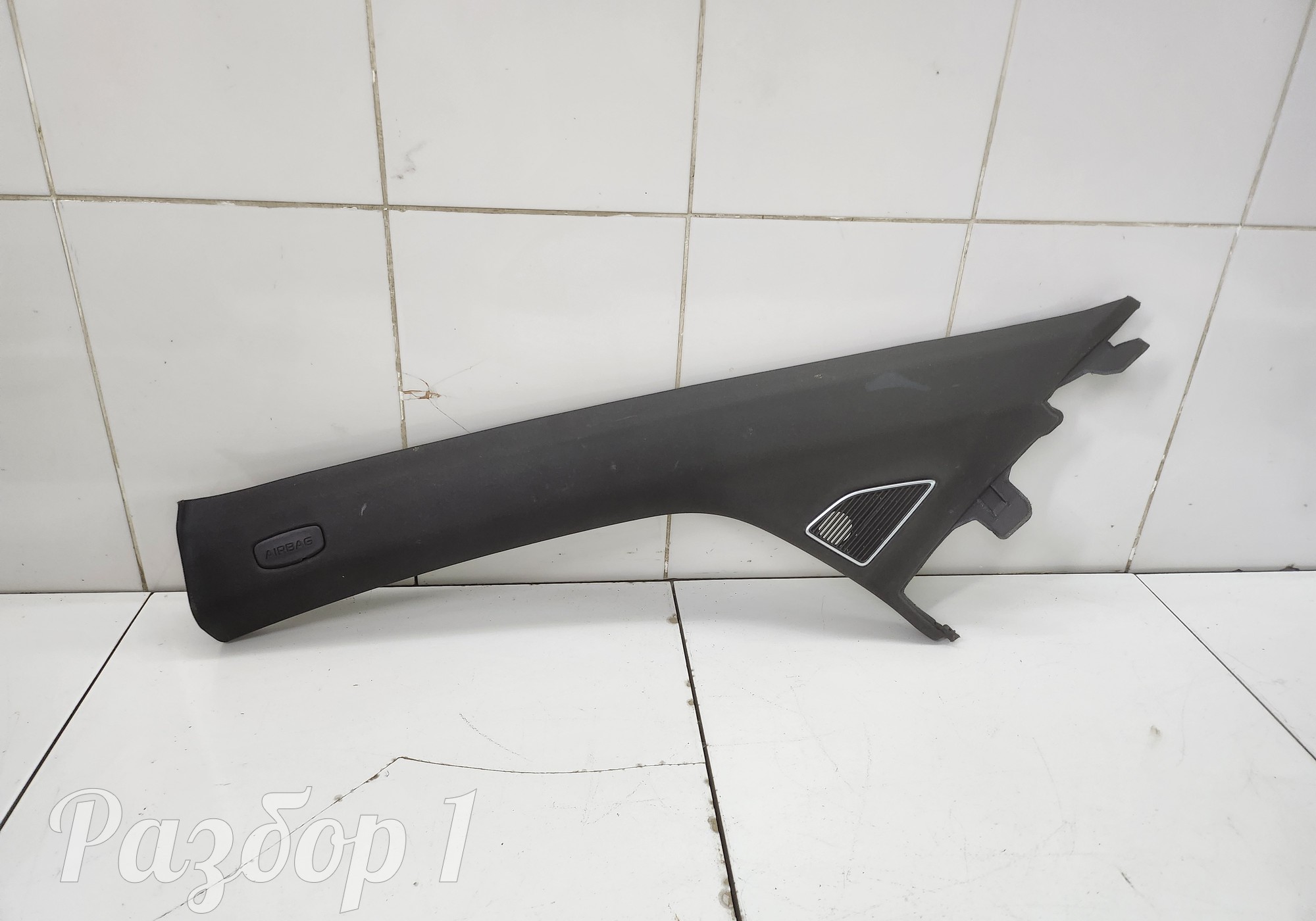 8894756738B01 Обшивка стойки передняя левая для Geely Okavango (с 2020)