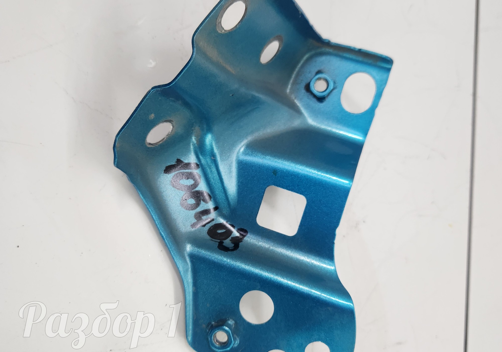 Кронштейн переднего правого крыла для Gac GS3 (с 2024)