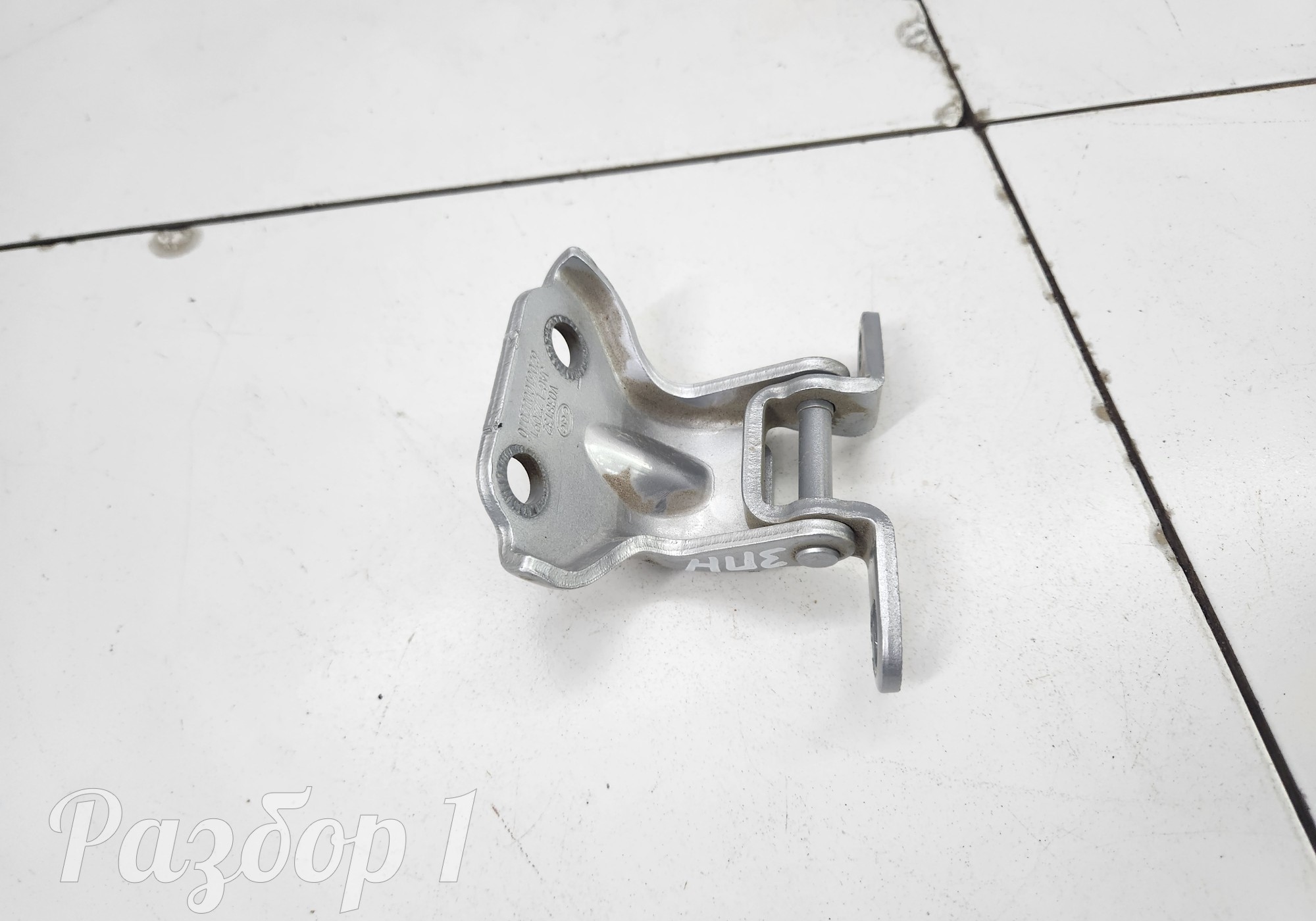 6206100U2010 Петля двери задняя правая нижняя для Jac T9 (с 2023)