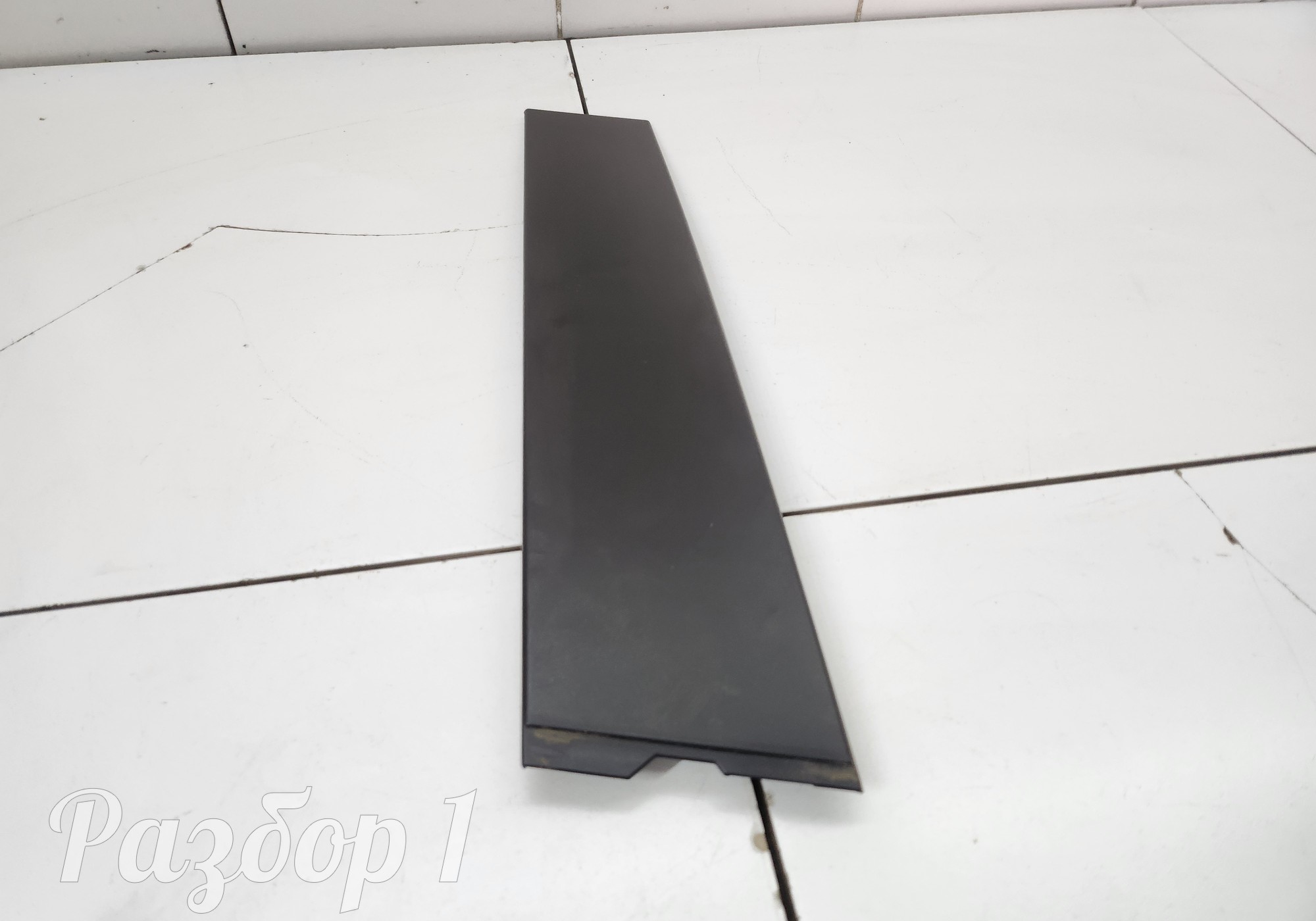 1EA050W30A Накладка передней правой двери для Faw Bestune T77 (с 2018)