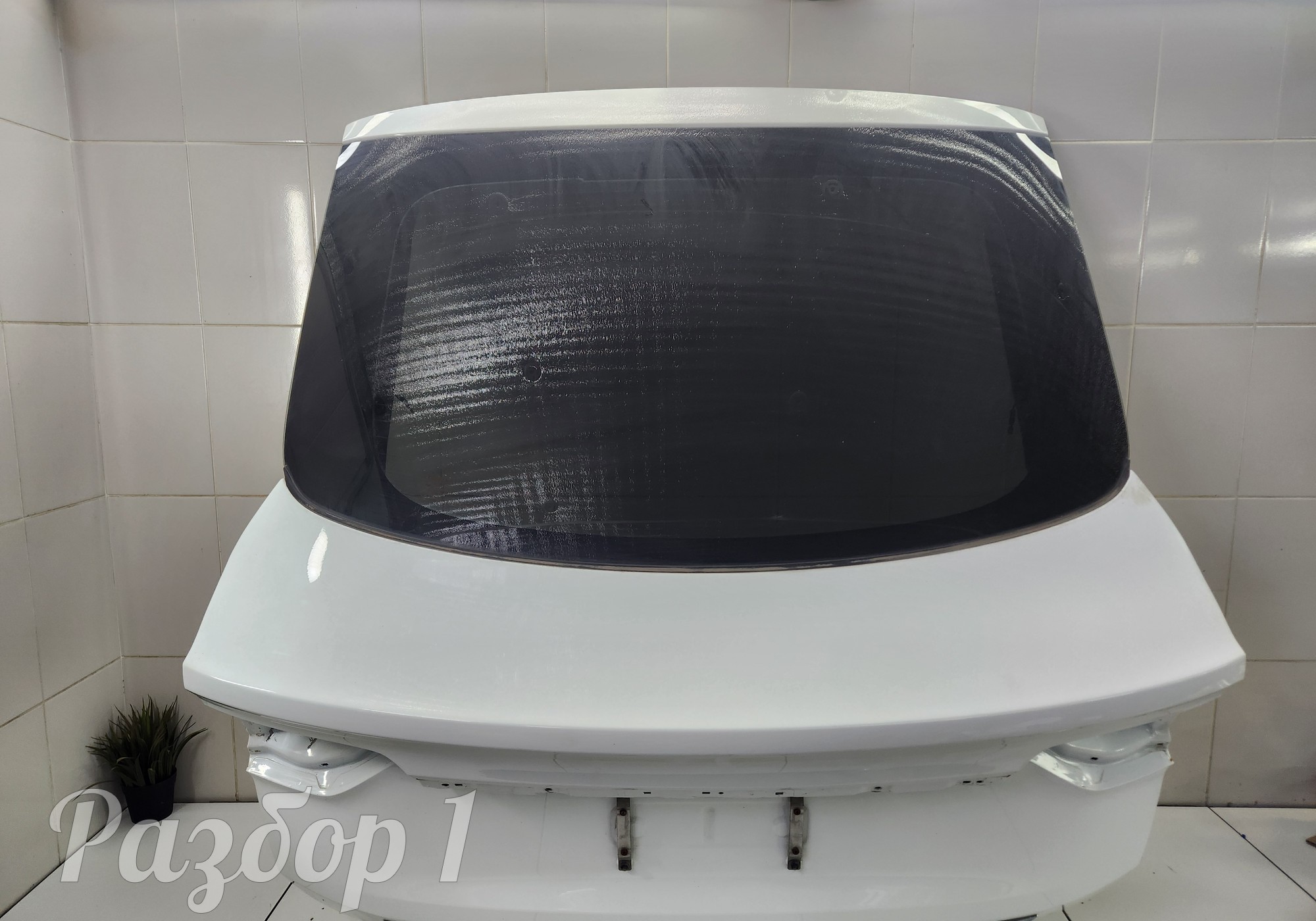 5062043200C15 Крышка багажника для Geely Tugella (с 2019)