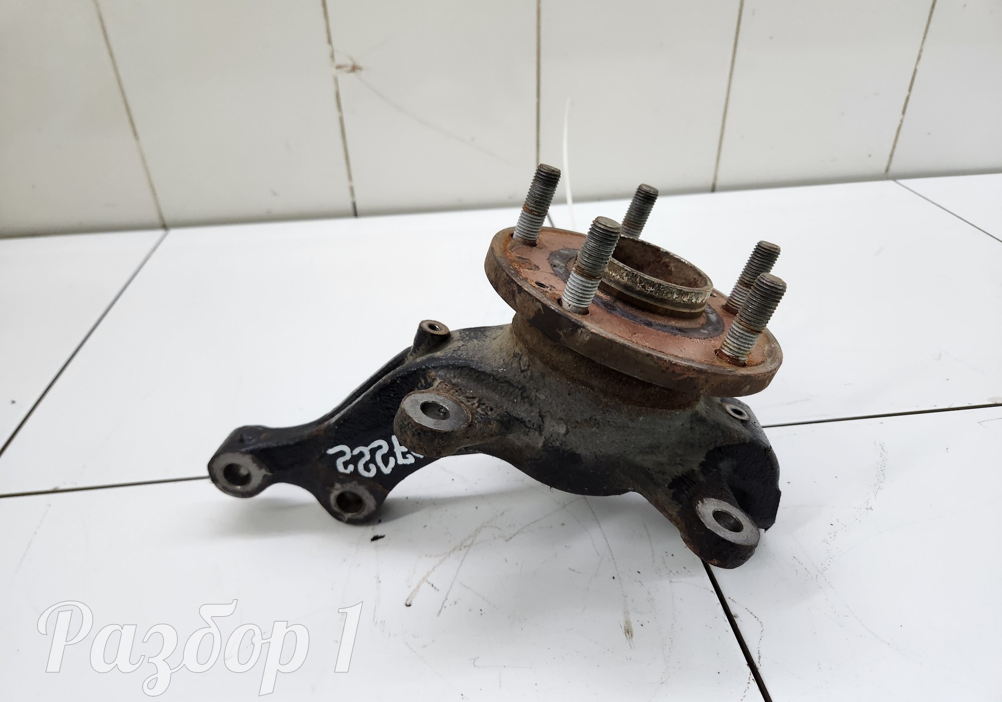 Кулак поворотный передний левый + ступица для Changan UNI-V (с 2022)