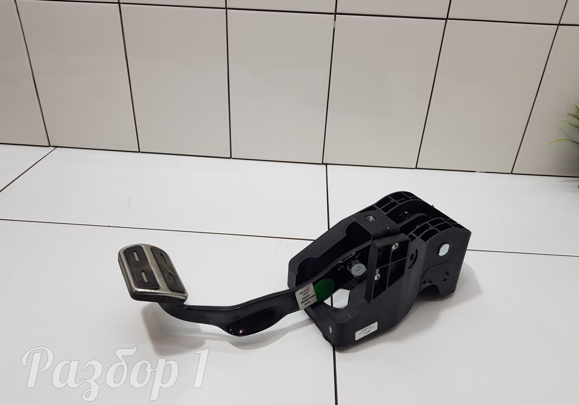 8890592289 Педаль тормоза для Geely Coolray (с 2020)