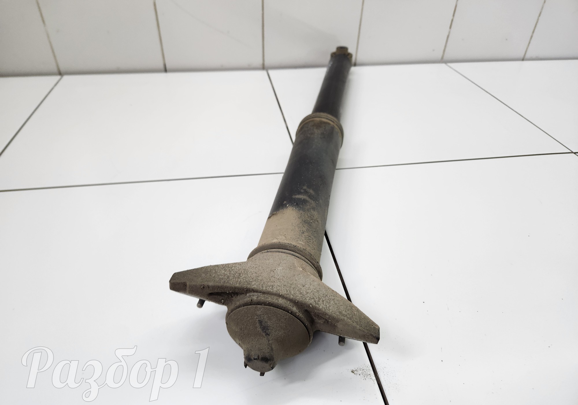 8889518371 Амортизатор задний левый для Geely Emgrand (SS11) (с 2021)