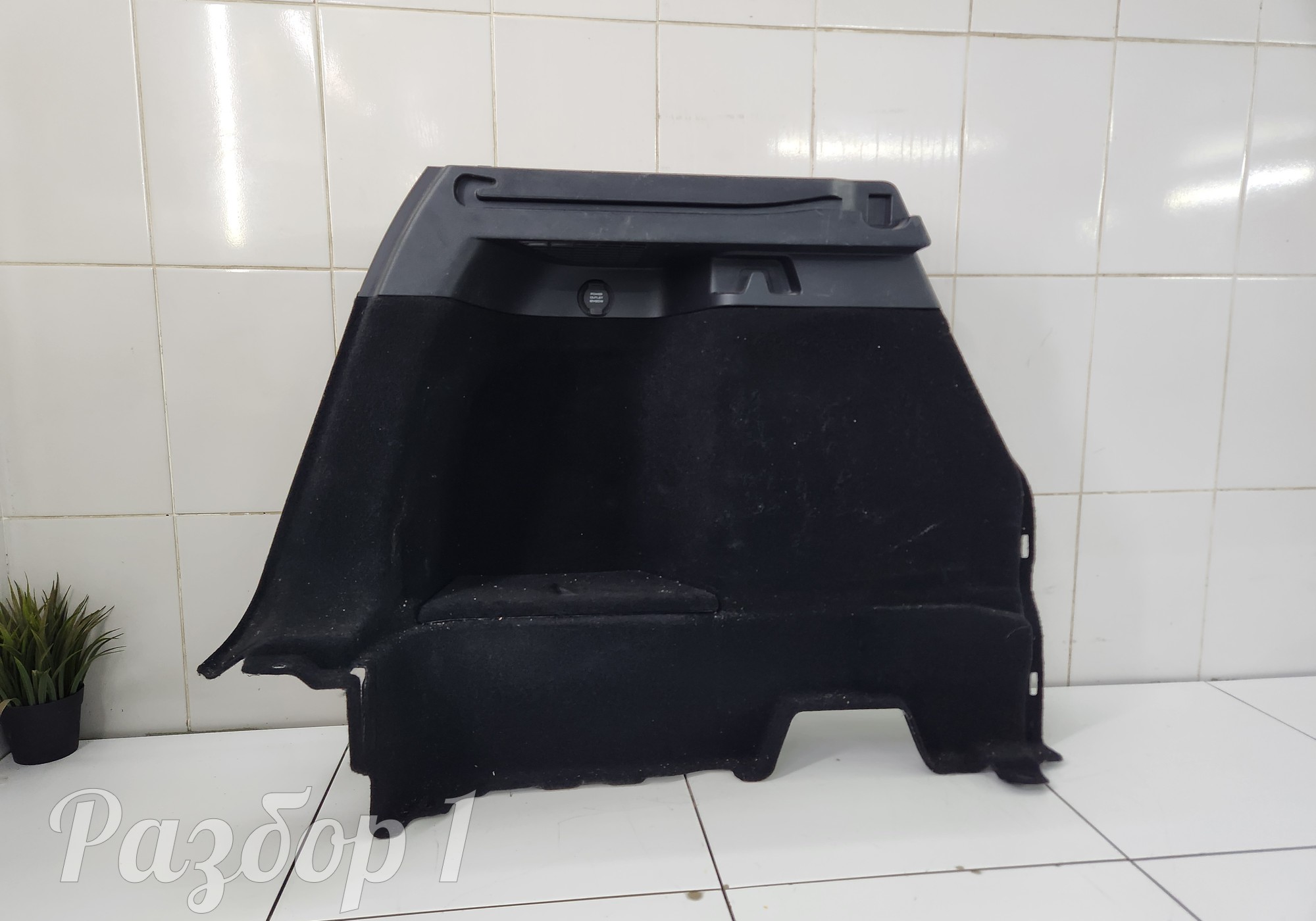 6600111641 Обшивка багажника левая для Geely Atlas Pro (с 2021)