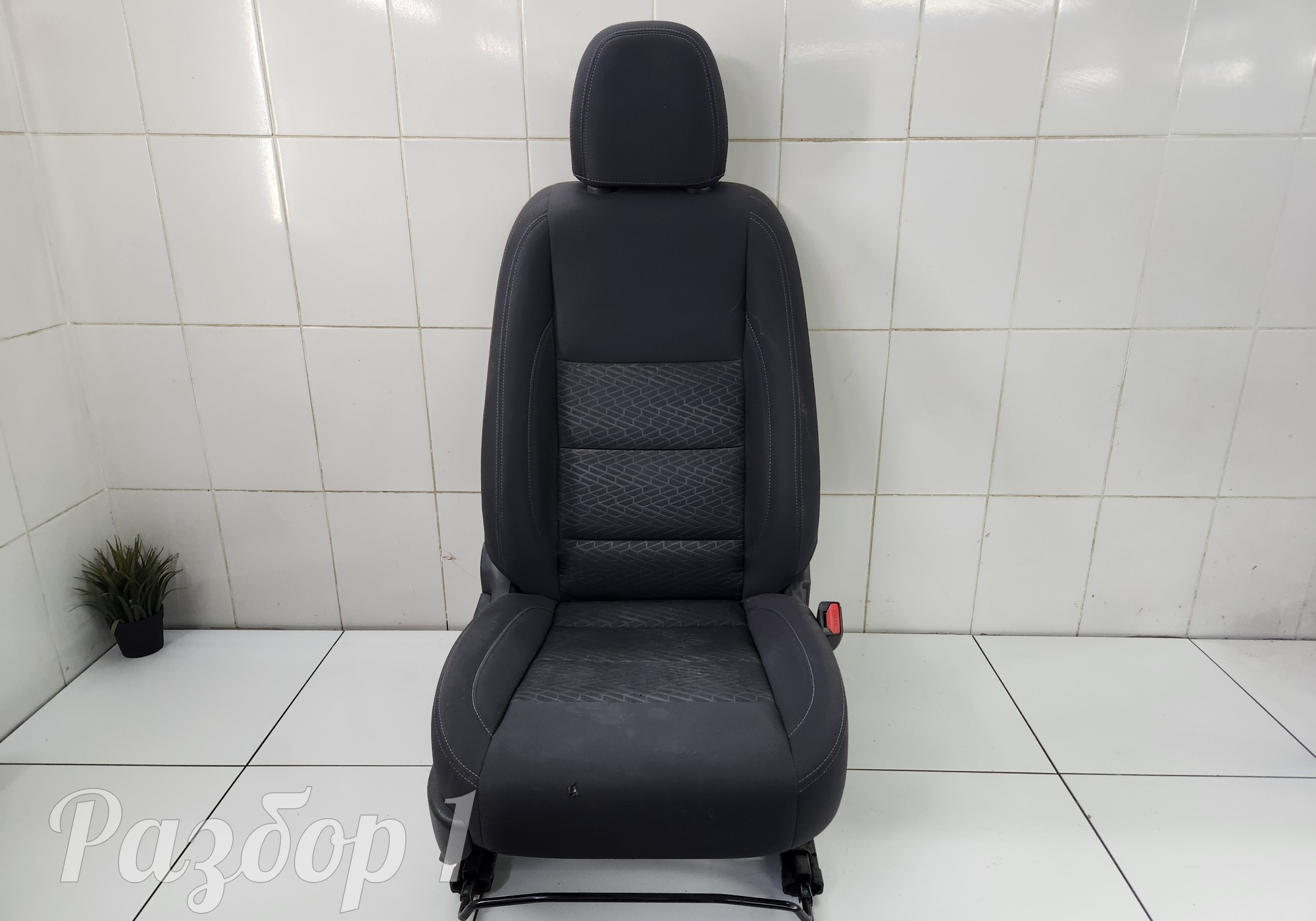 Сиденье переднее правое для Great Wall Poer (с 2019)
