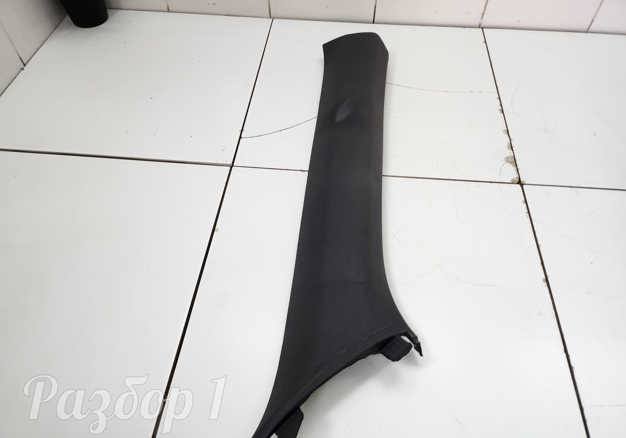 8894171187742 Обшивка передней правой стойки для Geely Tugella (с 2019)