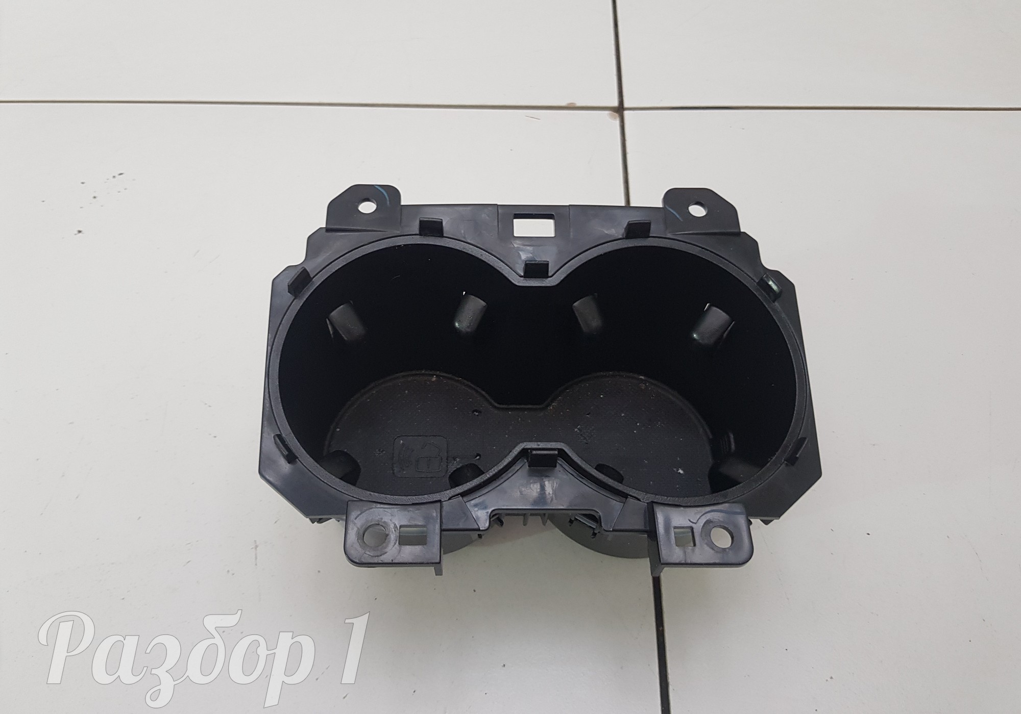 5305119XKQ00A8P Подстаканник для Haval F7 (с 2019)