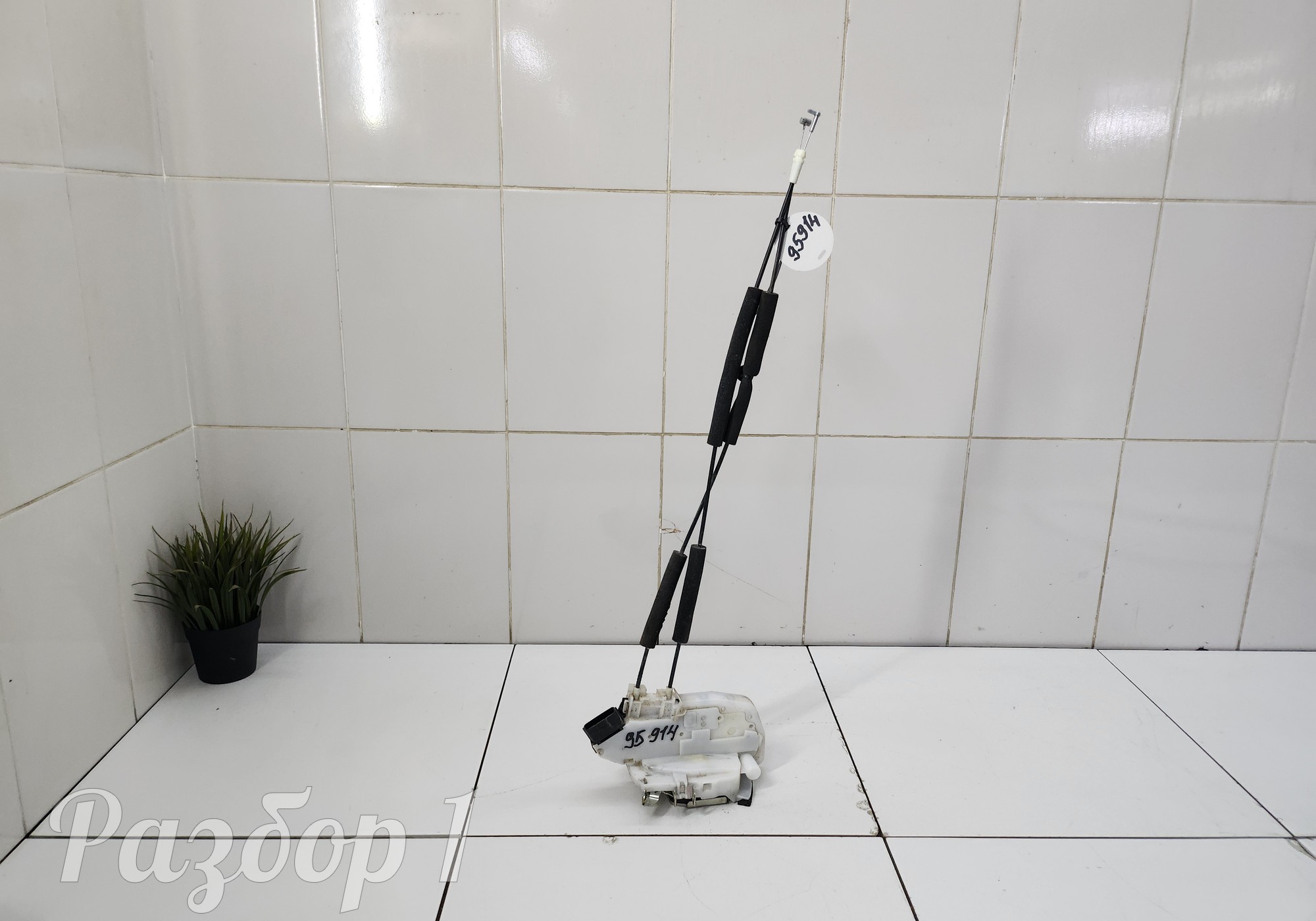 N150210JG0104 Замок двери задний левый для Evolute i-PRO (с 2022)