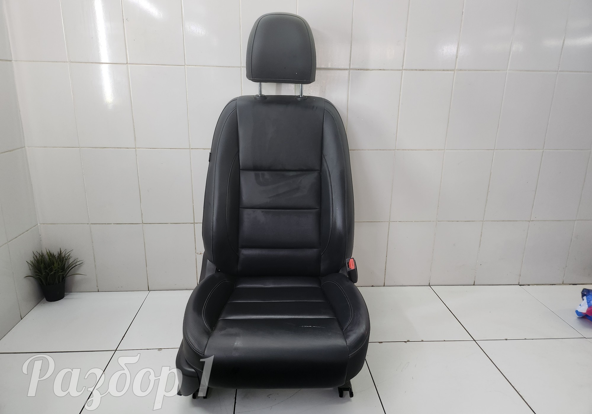 Сиденье переднее правое для Great Wall Poer (с 2019)