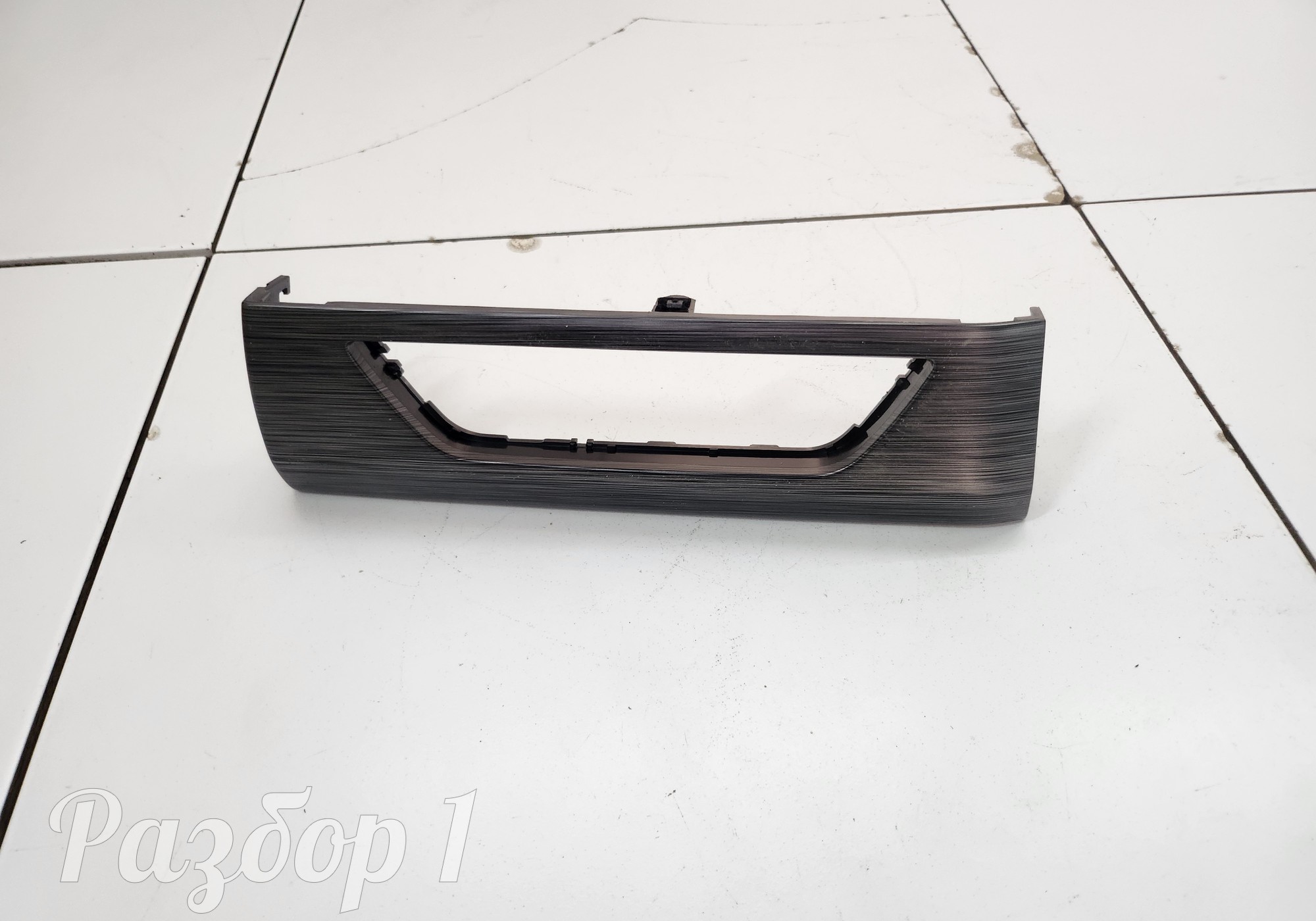 6600015529962 Накладка торпеды для Geely Tugella (с 2019)