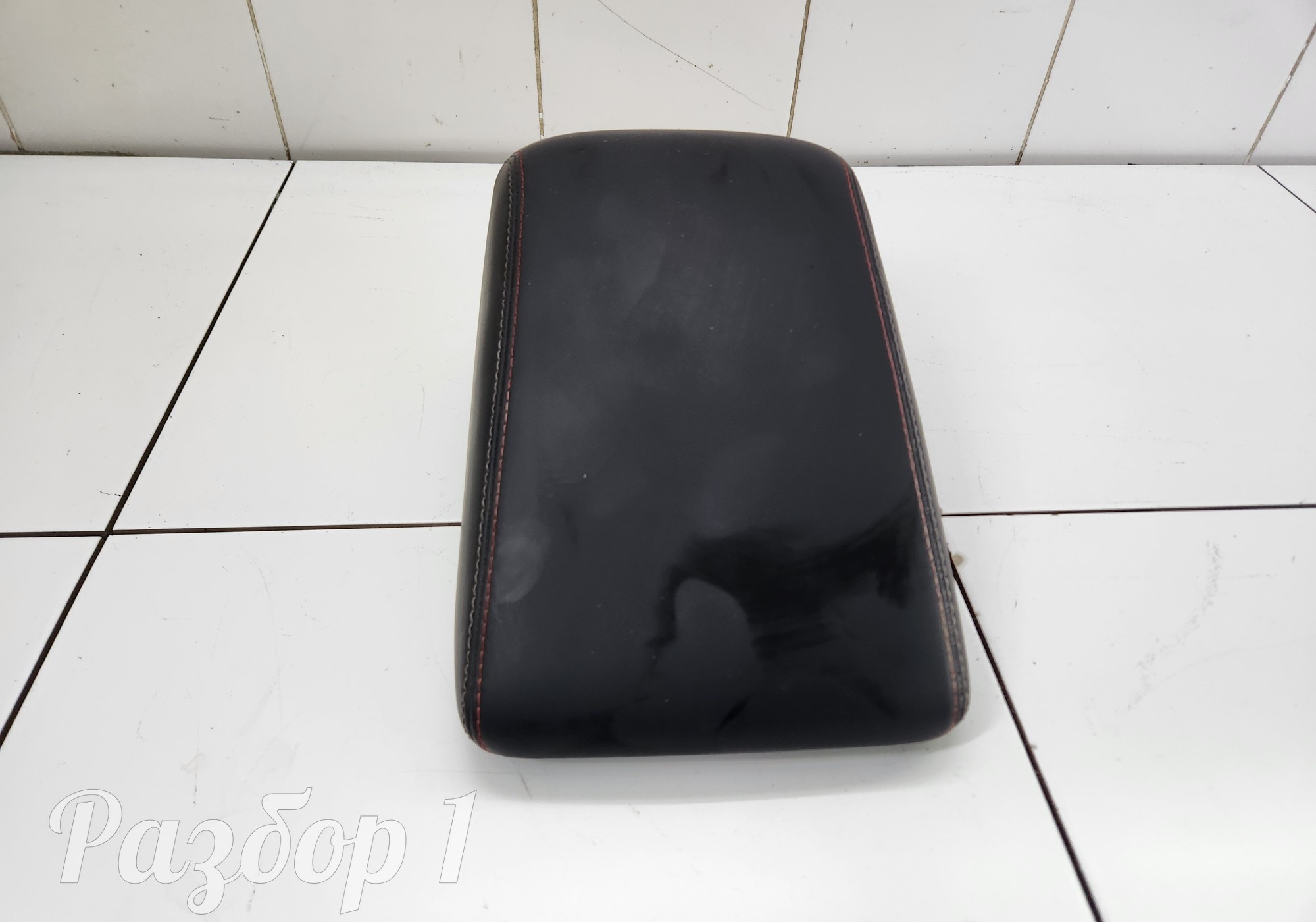 5305100M12AE Подлокотник для Changan CS75 FL (с 2018)