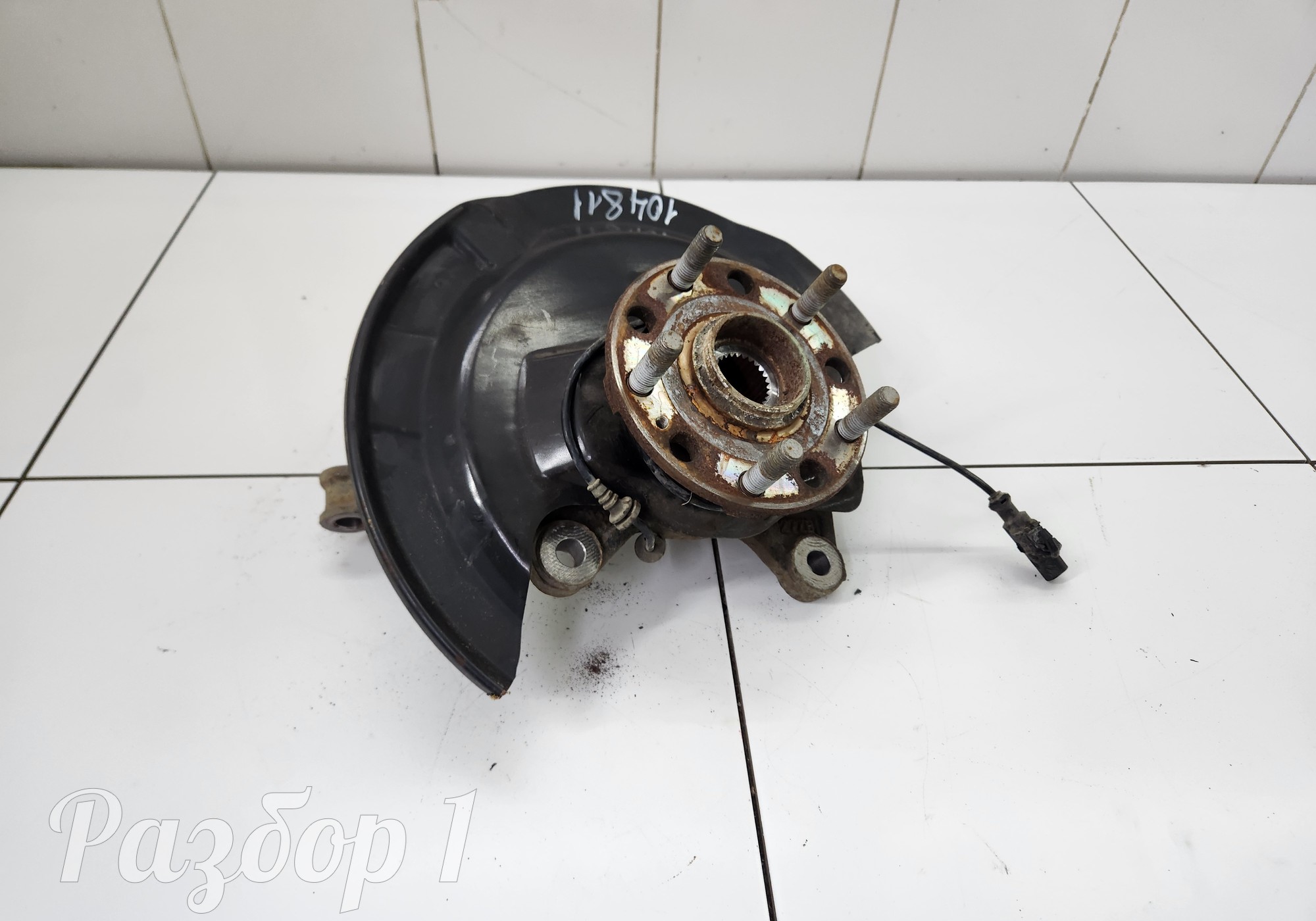 Кулак поворотный передний левый + ступица для Geely Coolray (с 2020)