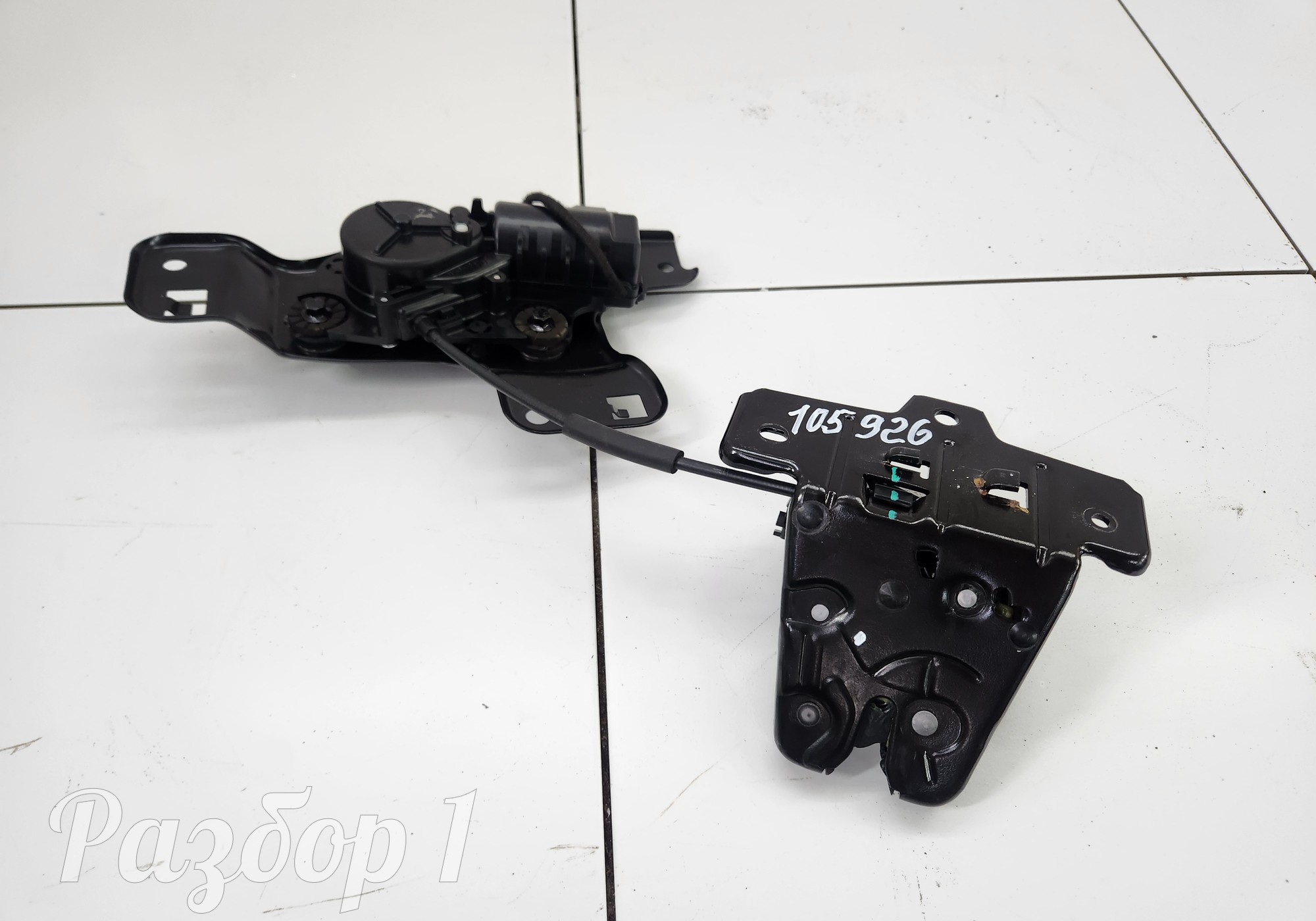 Замок багажника с актуатором для Geely Tugella (с 2019)