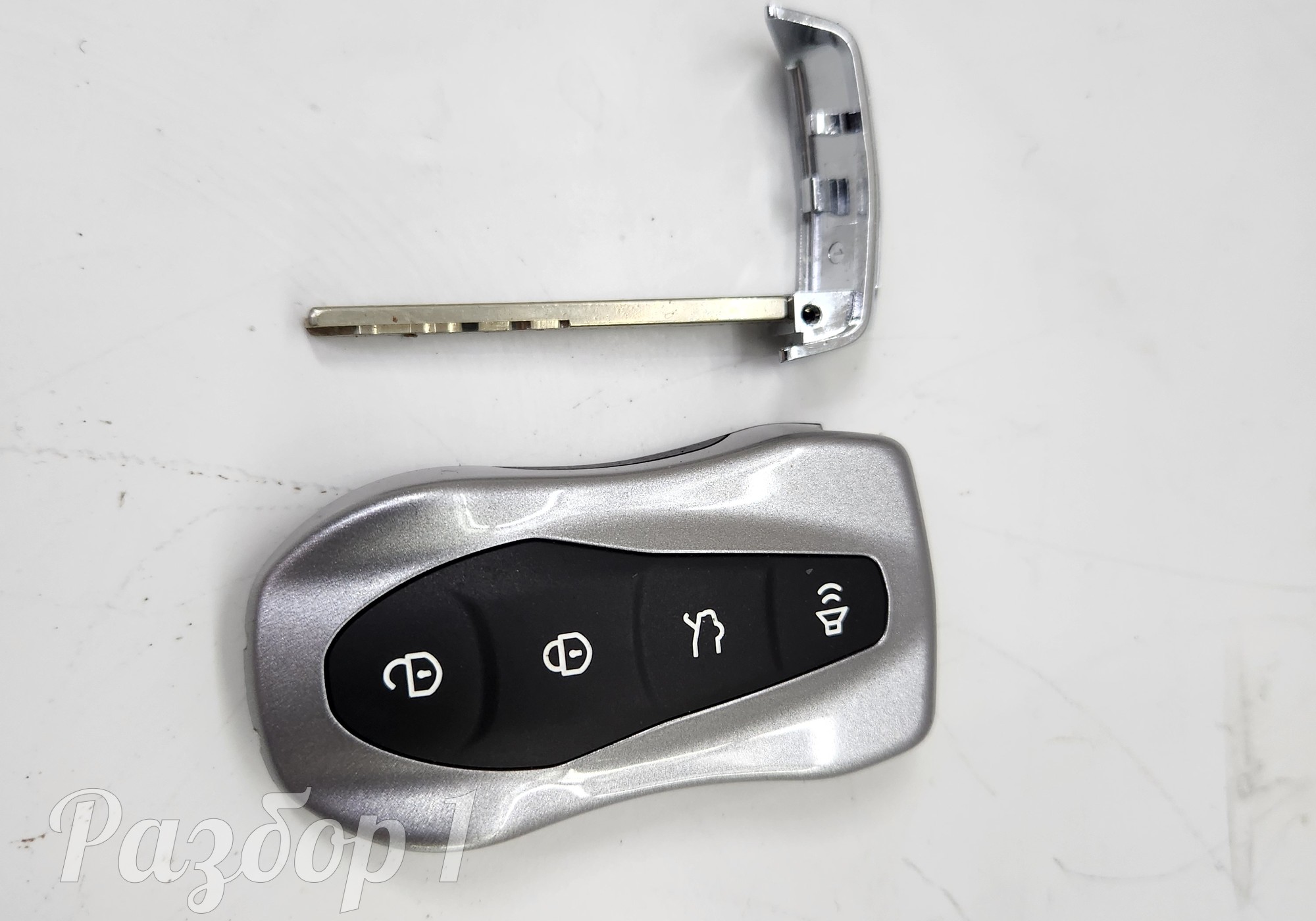 Ключ для Geely Tugella (с 2019)