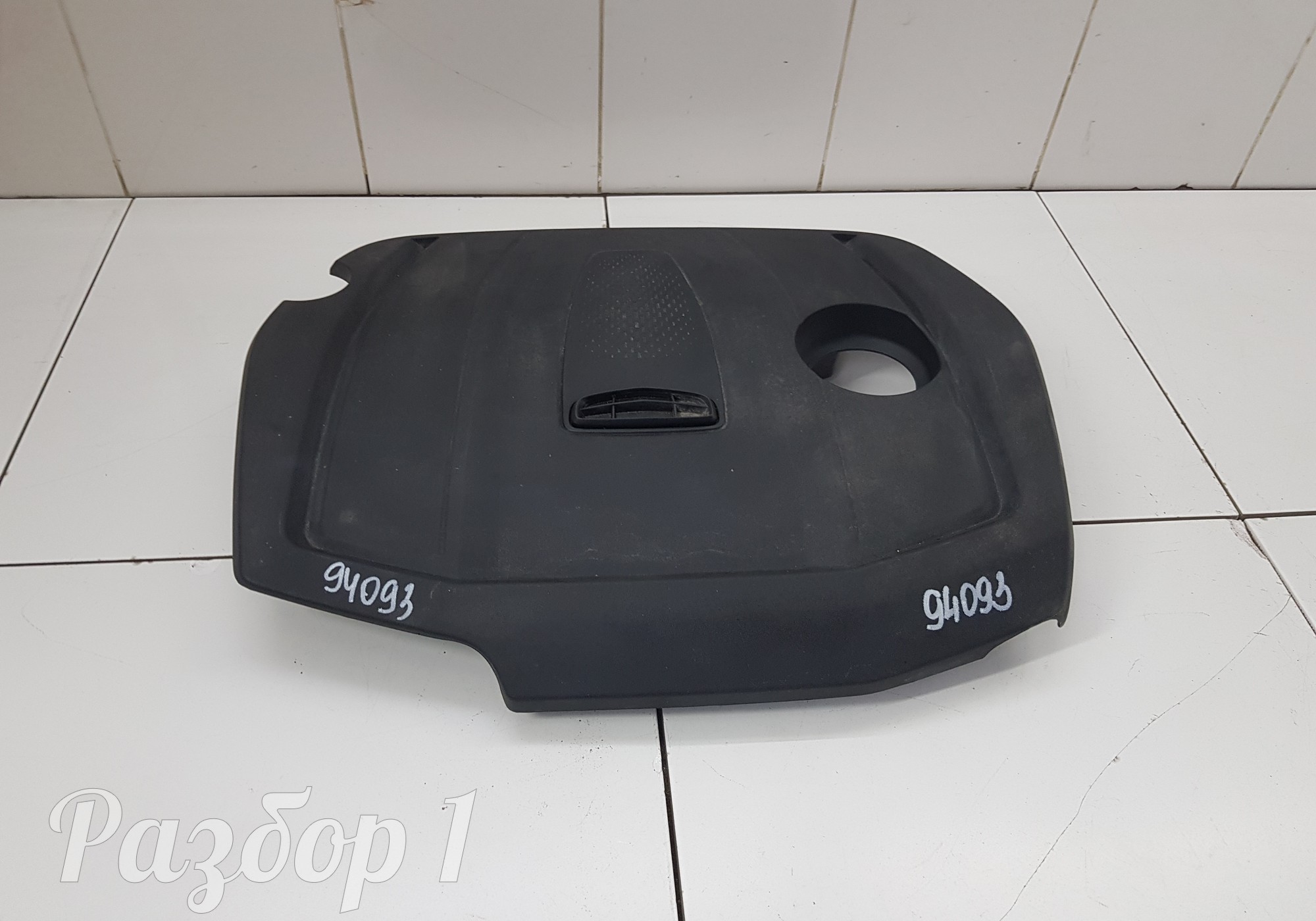 8894008330 Крышка двигателя для Geely Emgrand (SS11) (с 2021)