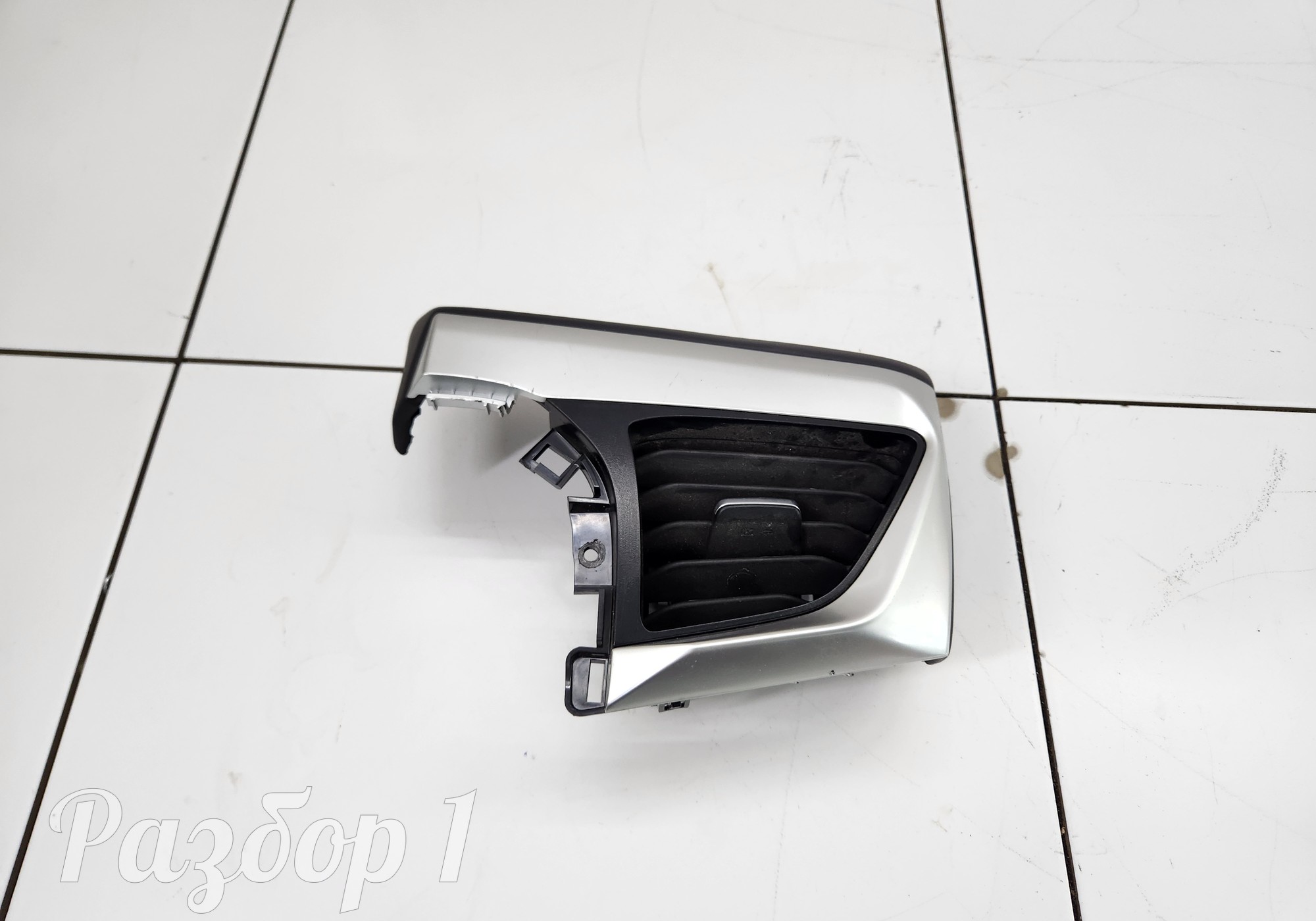 5306101XPW13A8P Накладка торпеды + дефлектор для Great Wall Poer (с 2019)