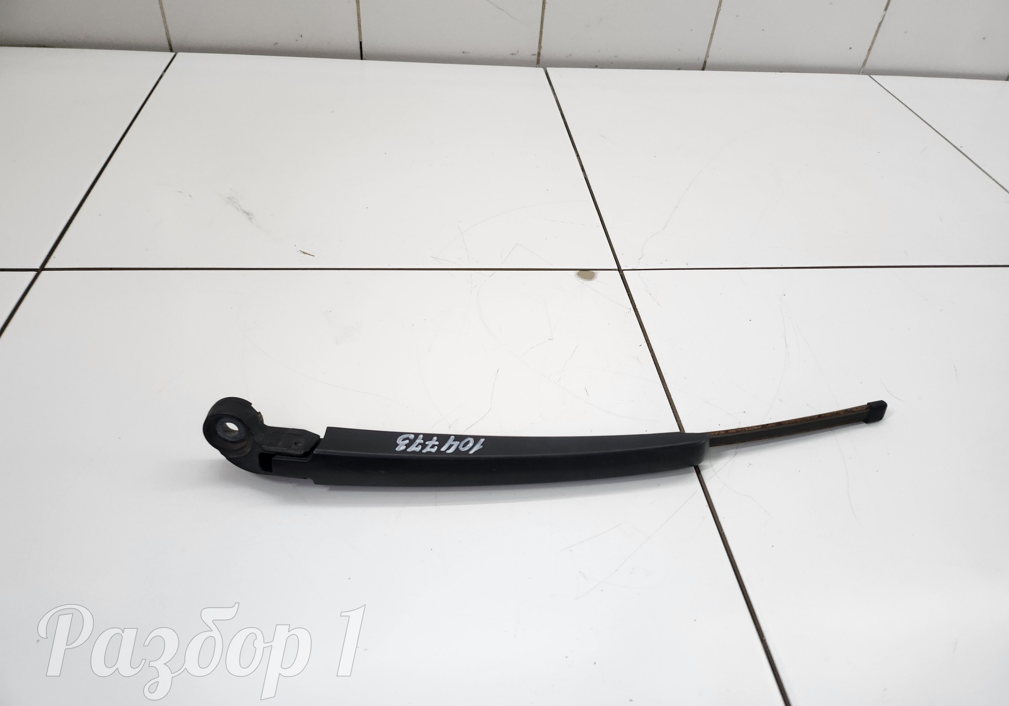Поводок стеклоочистителя задний для Geely Coolray (с 2020)