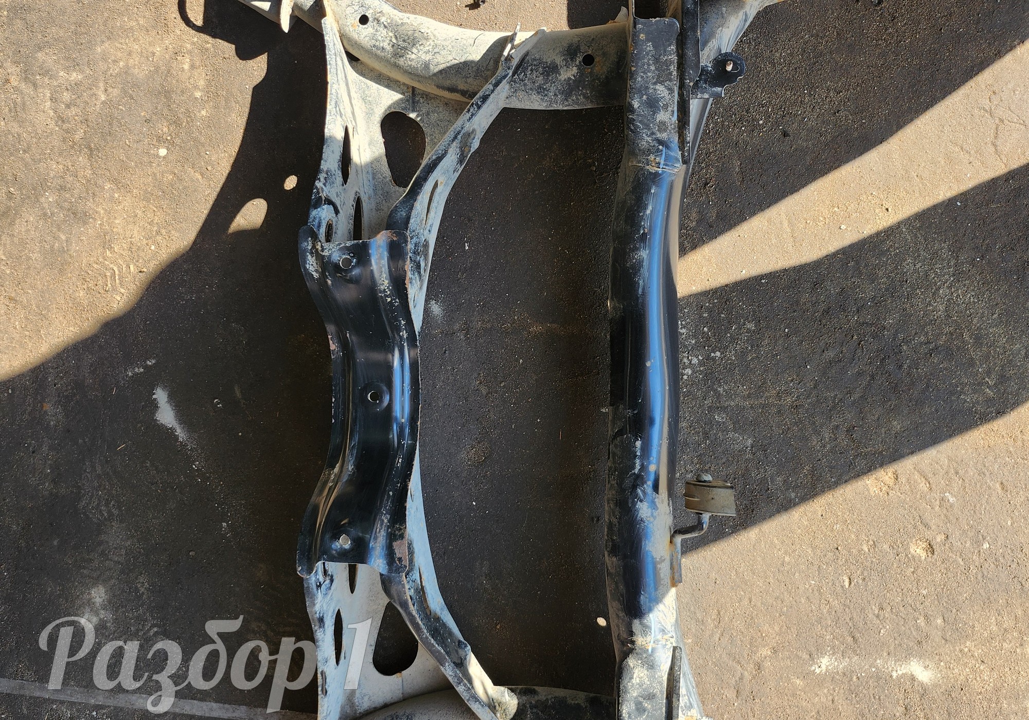 8892912163 Балка задняя для Geely Atlas II (с 2023)