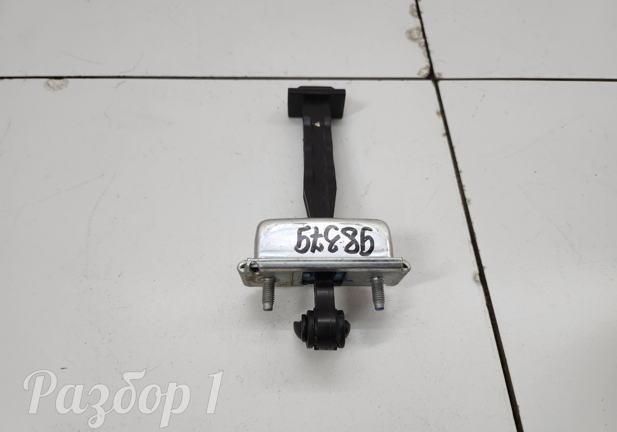 8891869077D Ограничитель двери задней левой для Geely Atlas II (с 2023)