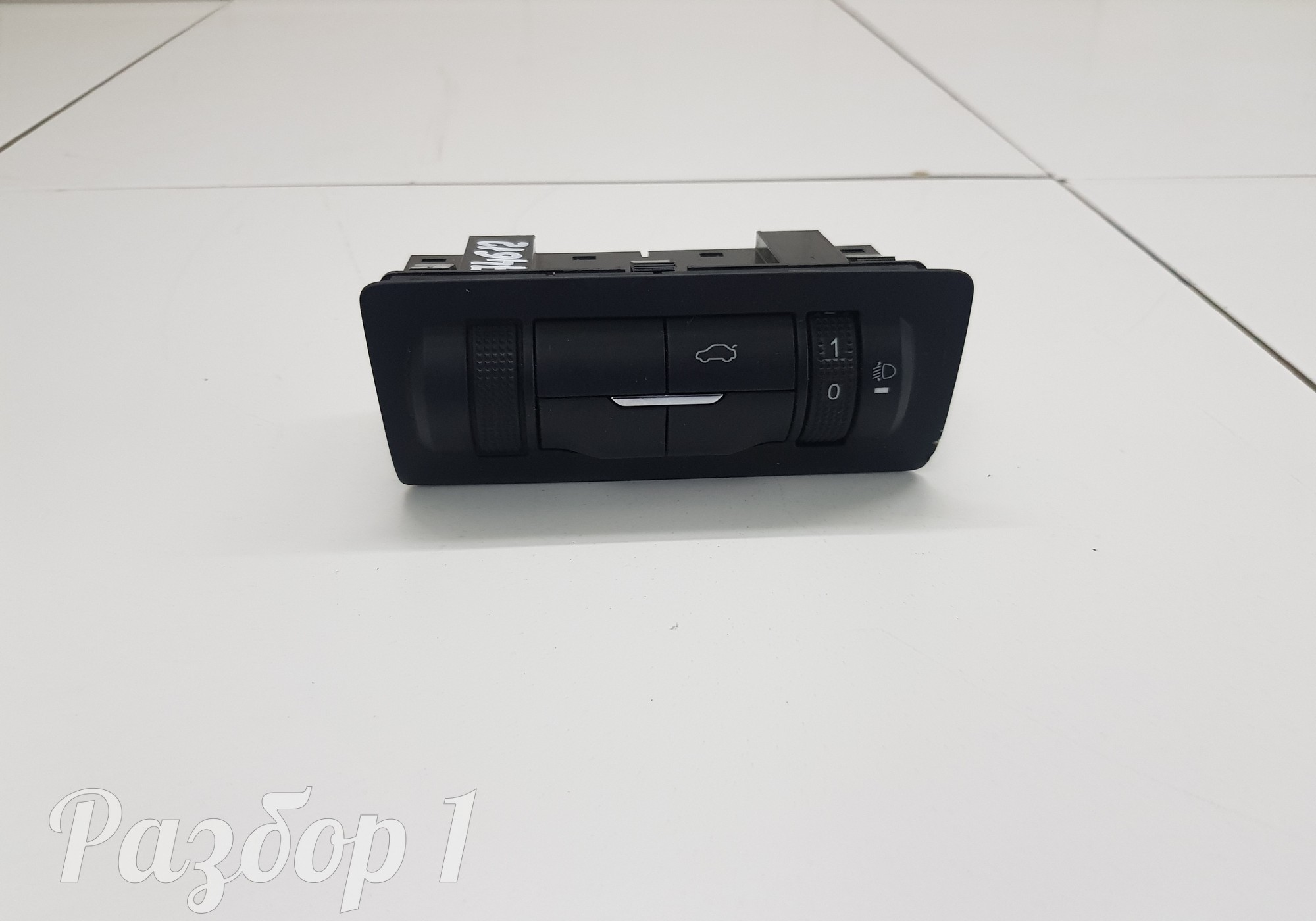 808000254AA Кнопка открывания багажника +корректор фар для Chery Tiggo 7 Pro (с 2020)