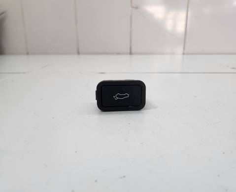 6600001039W17 Кнопка открывания багажника для Geely Atlas Pro (с 2021)