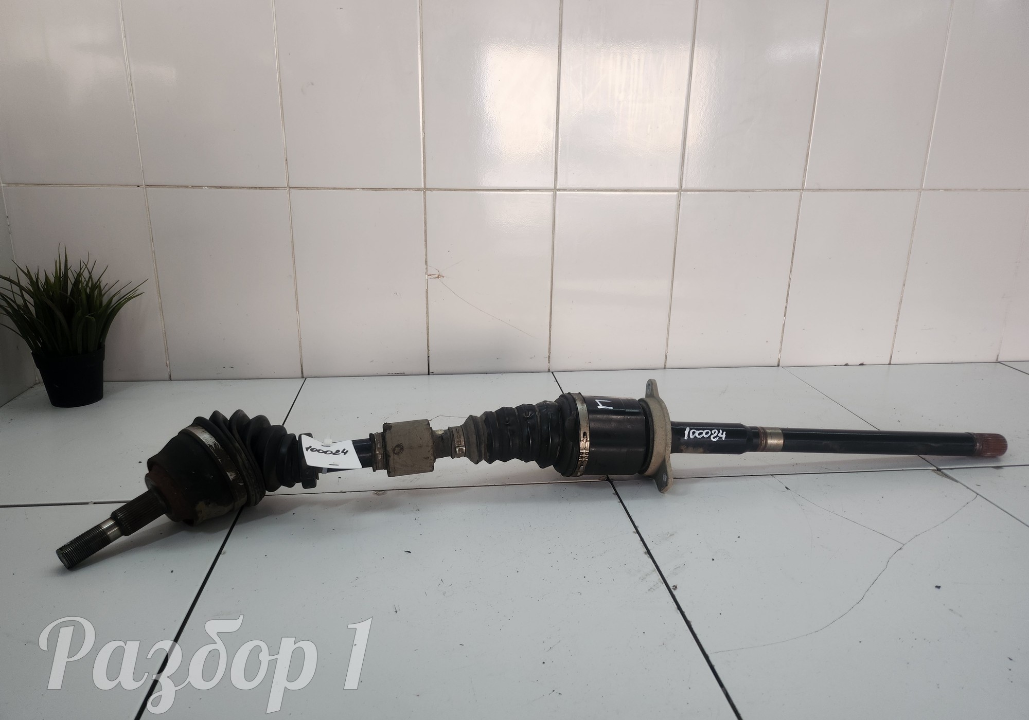 4082082500 Полуось (привод) передняя правая для Geely Tugella (с 2019)