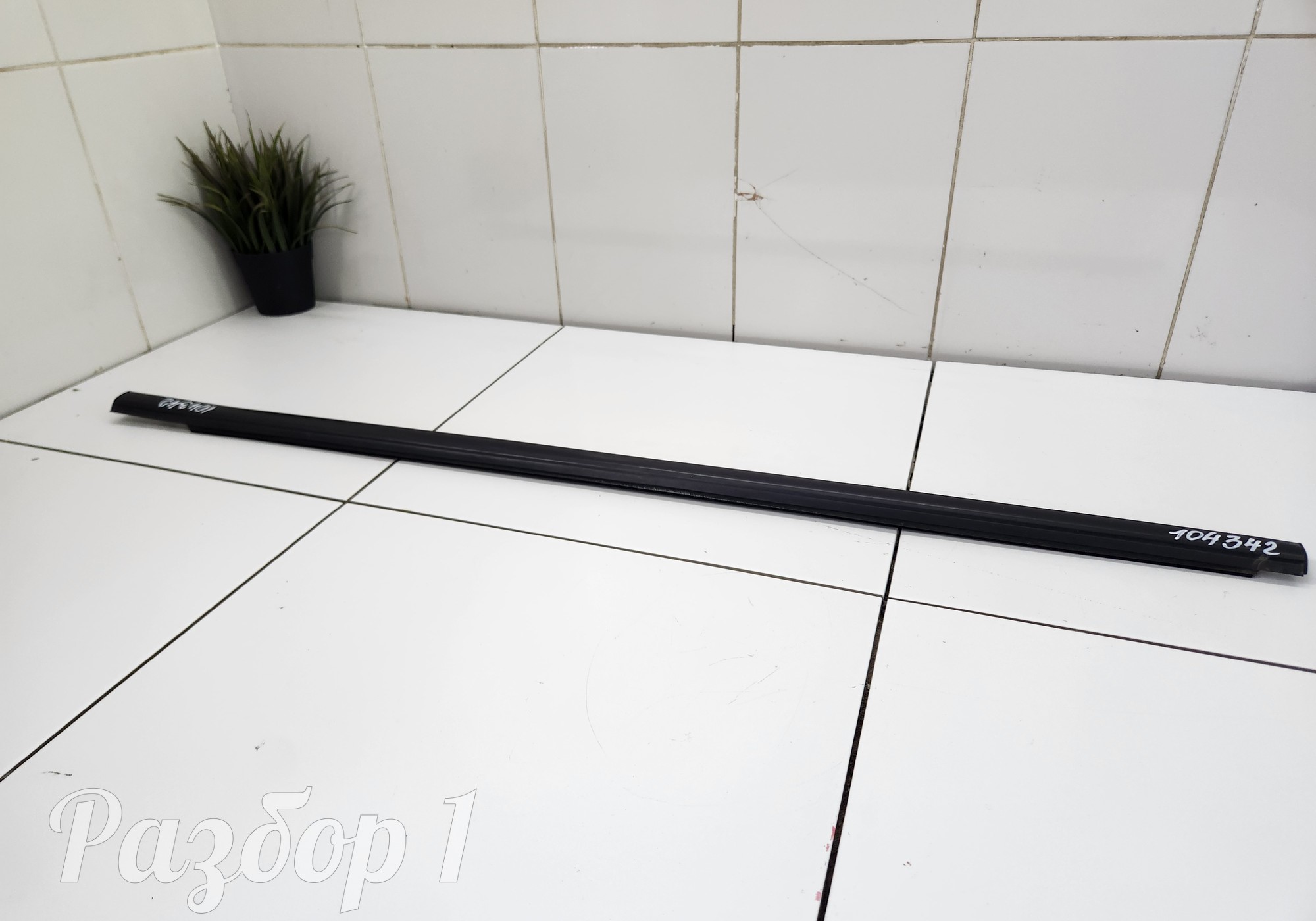 Молдинг стекла передней левой двери для Gac GS3 (с 2024)