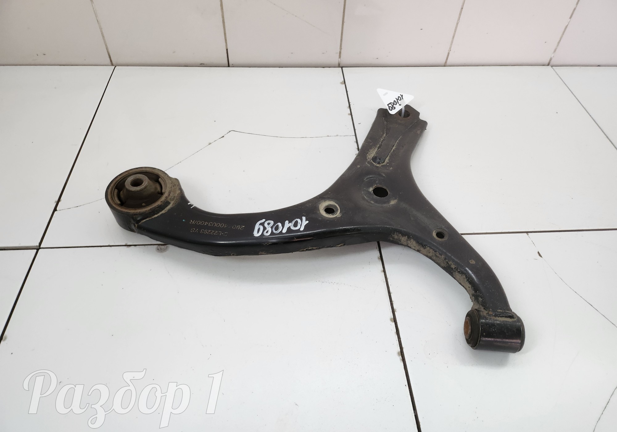 2904400U3400 Рычаг подвески передний правый для Москвич 3 (с 2022)