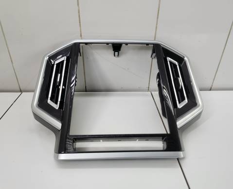 5306500P33Z0 Накладка торпеды дефлектор центральный для Jac T9 (с 2023)