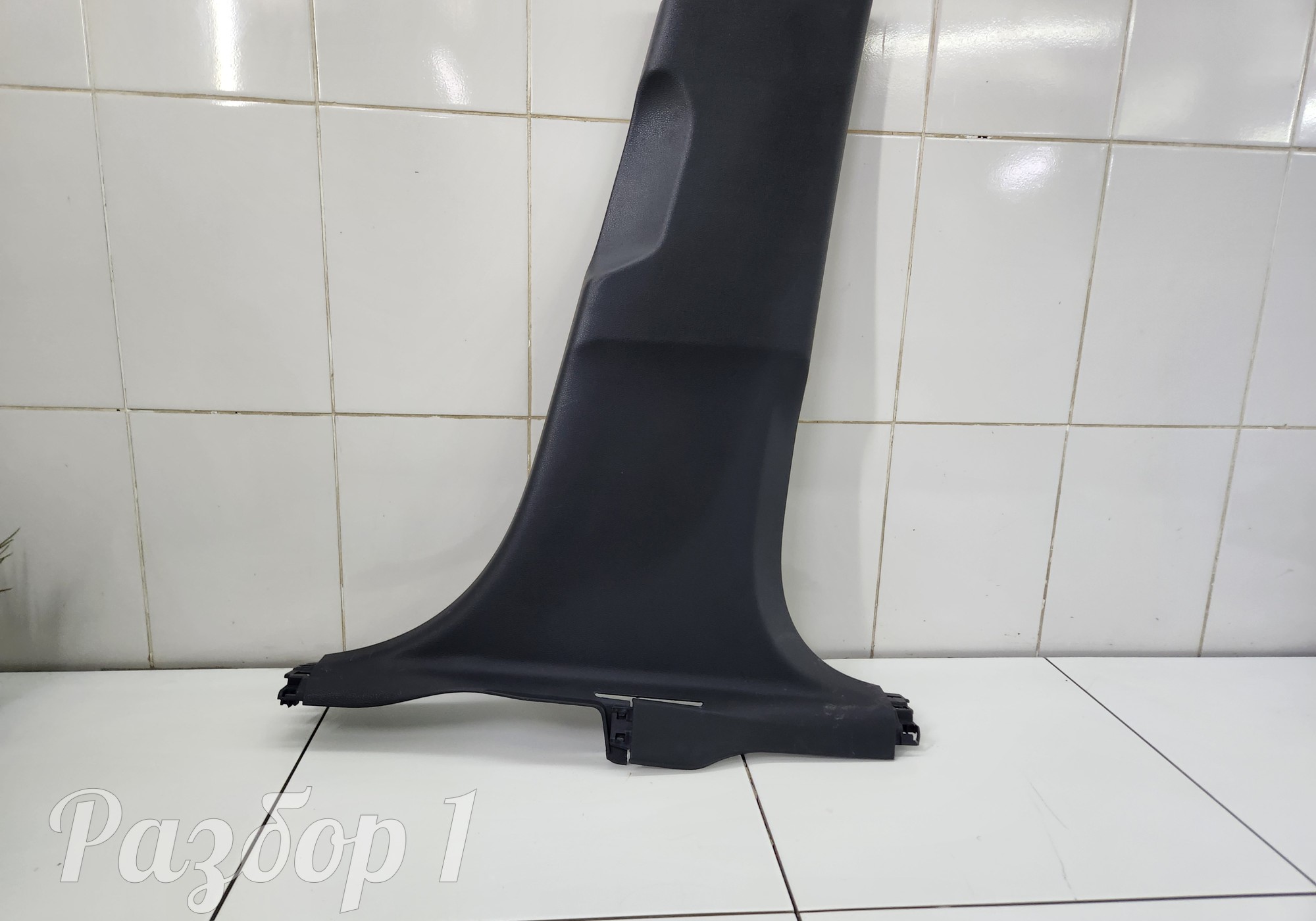 6600015628 Обшивка центральной правой стойки для Geely Tugella (с 2019)