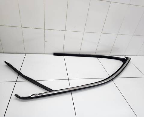 5079581800 Уплотнитель стекла передней правой двери для Geely Tugella (с 2019)
