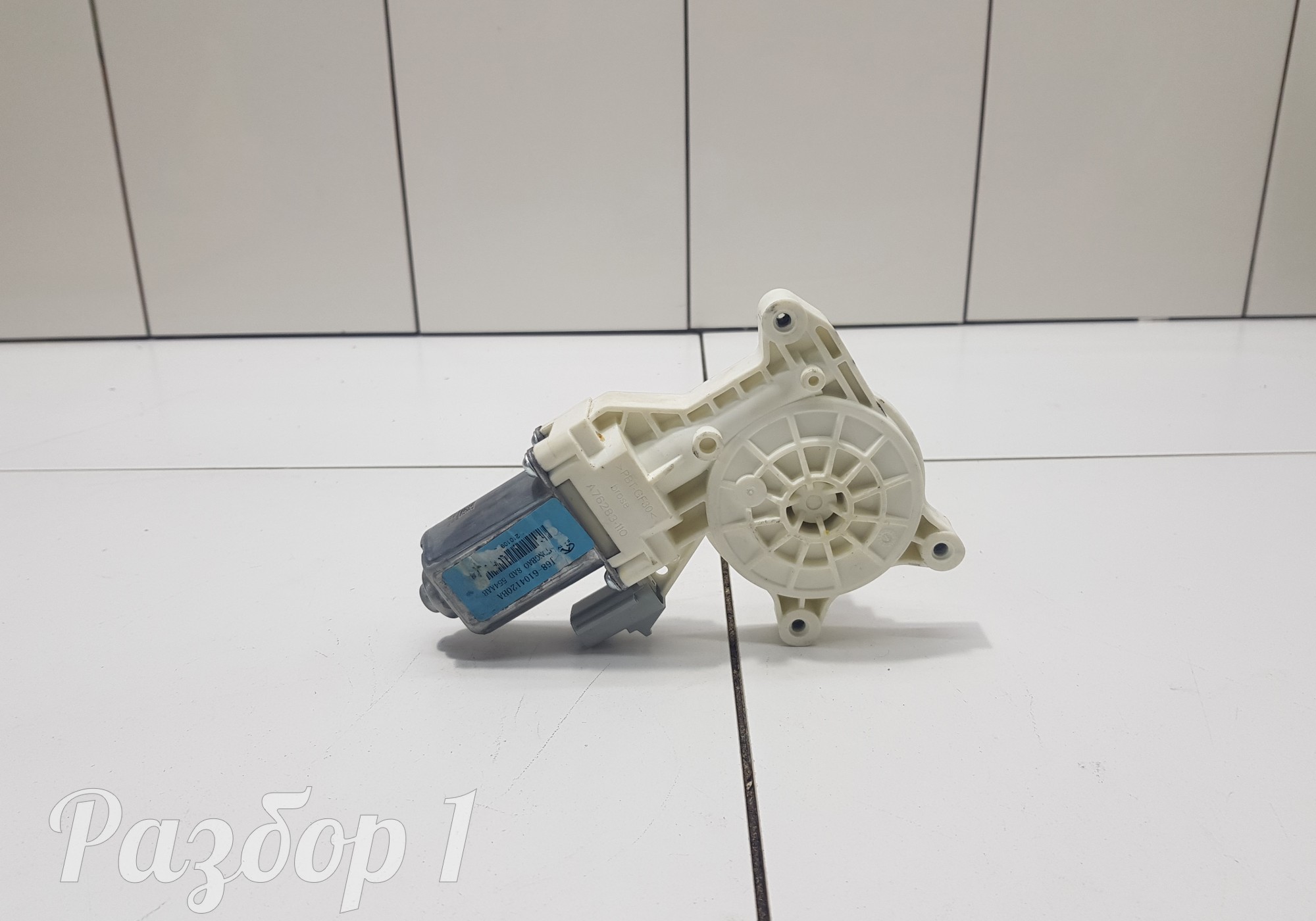 J686104120BA Моторчик стеклоподъёмника двери передней правой для Chery