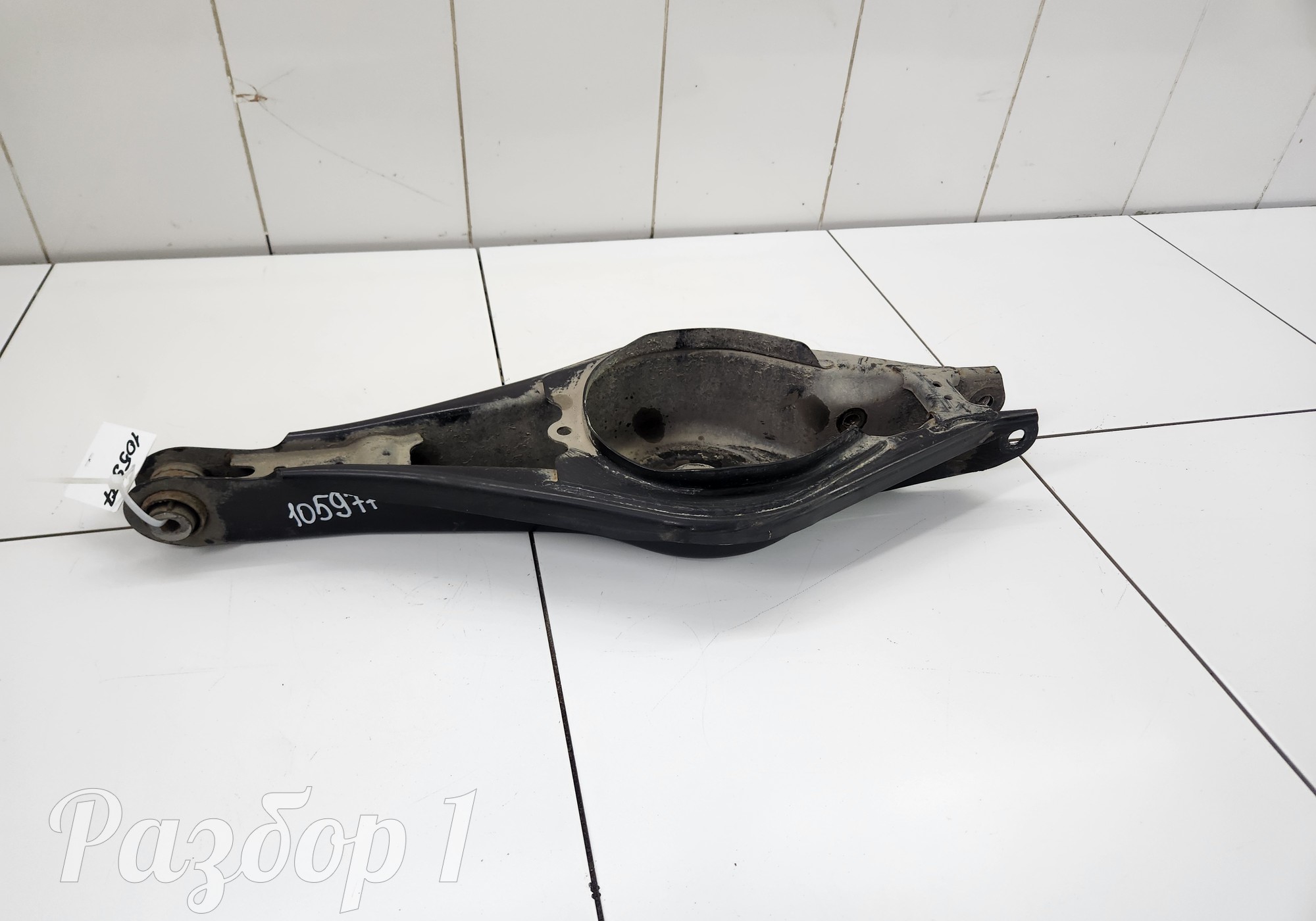 6600005805 Рычаг задней подвески правый для Geely Tugella (с 2019)