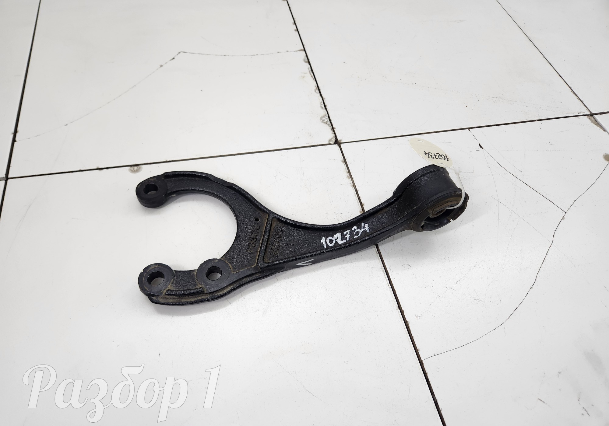 Кронштейн коробки раздаточной левый для Jac T9 (с 2023)