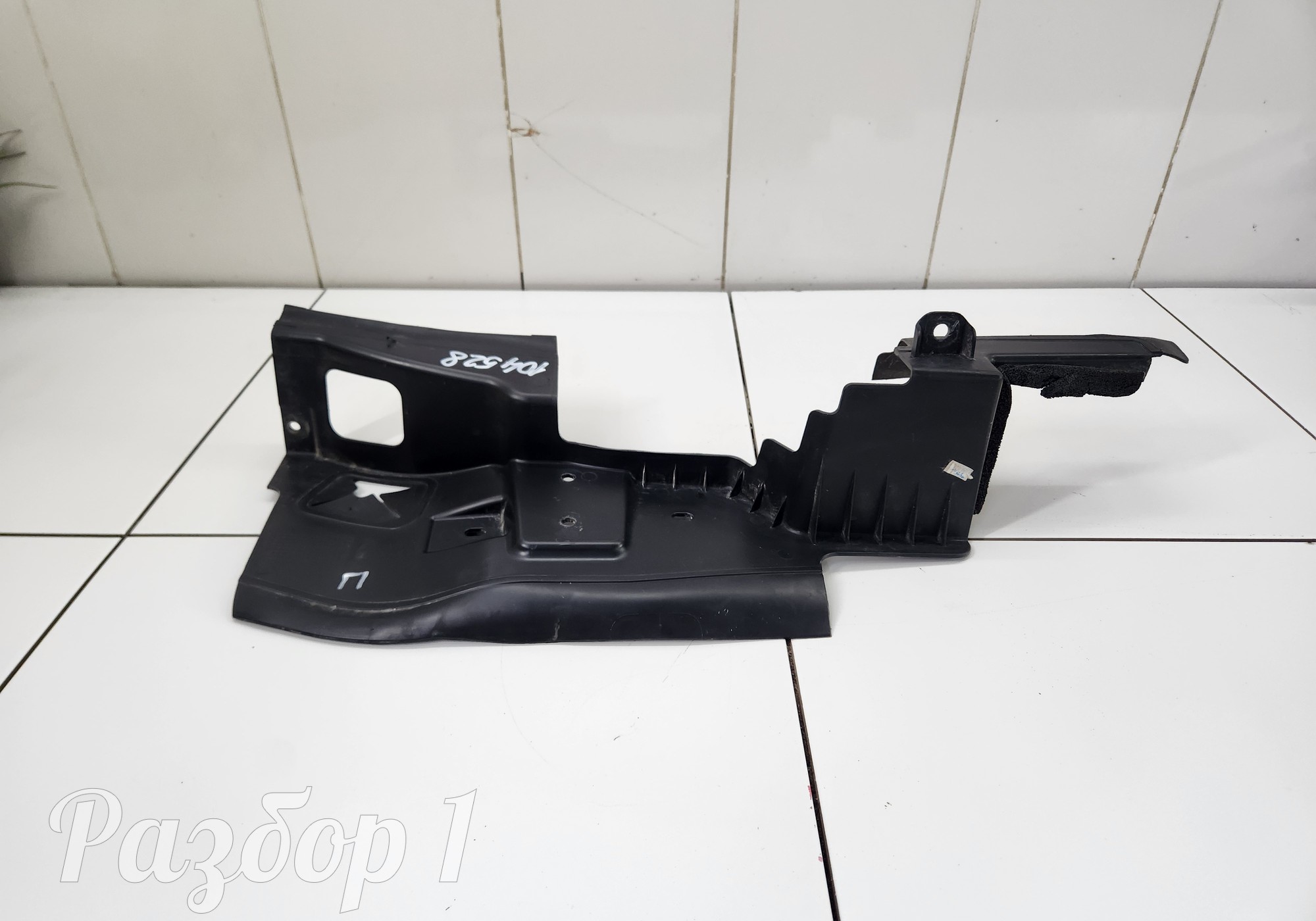 1309120P33H2 Пыльник радиатора правый для Jac T9 (с 2023)