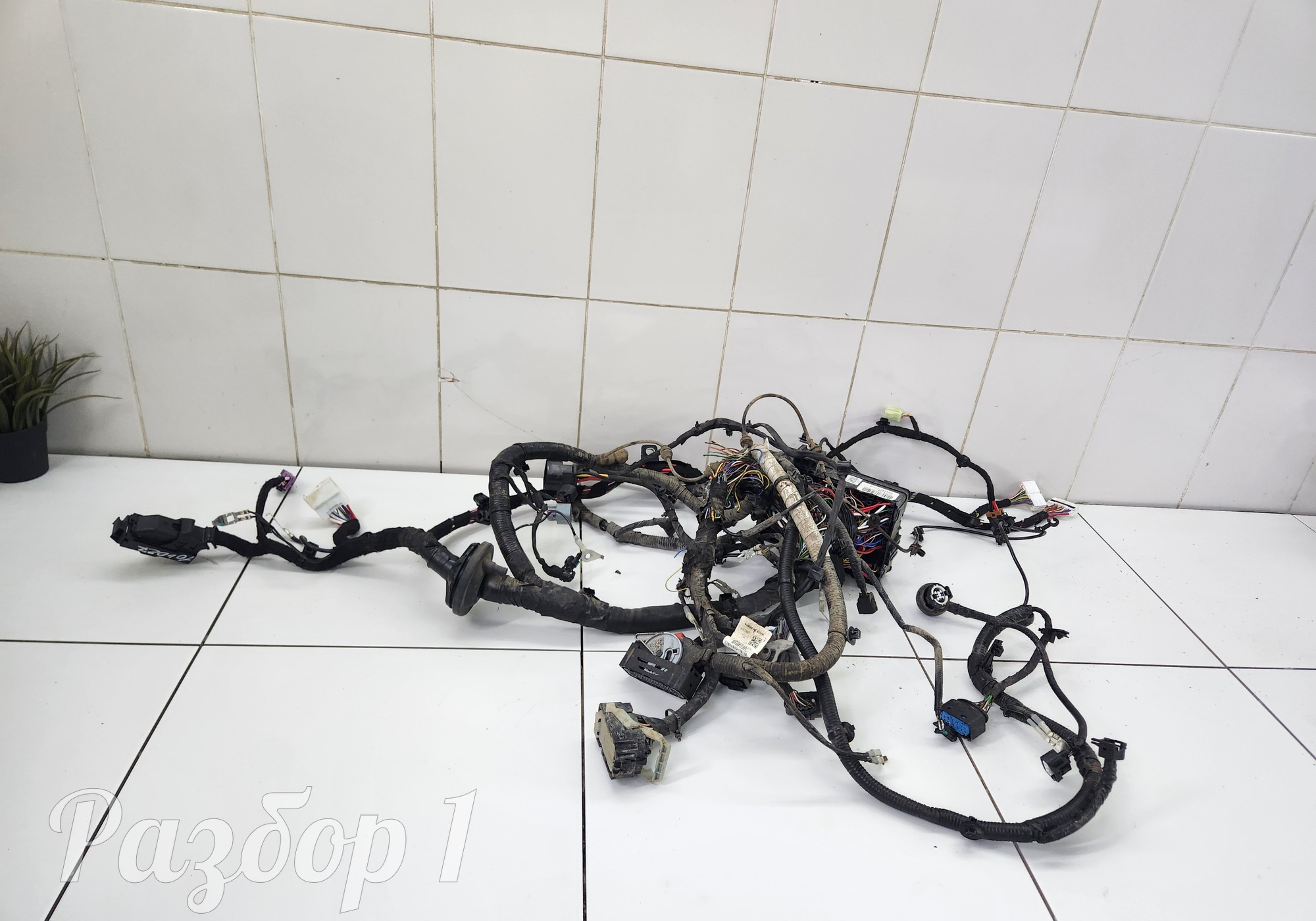 6608061035 Электропроводка подкапотная для Geely Emgrand (SS11) (с 2021)