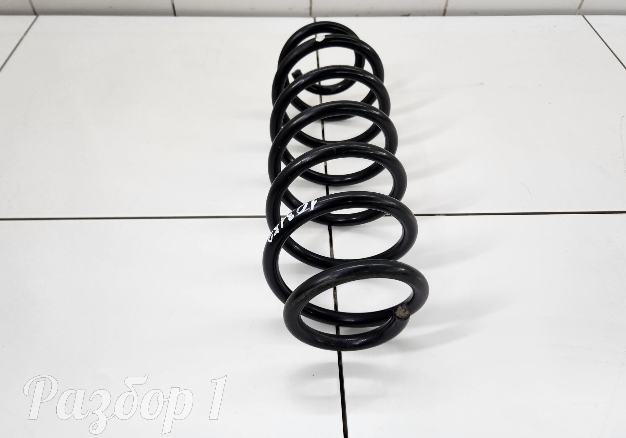 8889518374 Пружина подвески задняя левая для Geely Emgrand (SS11) (с 2021)