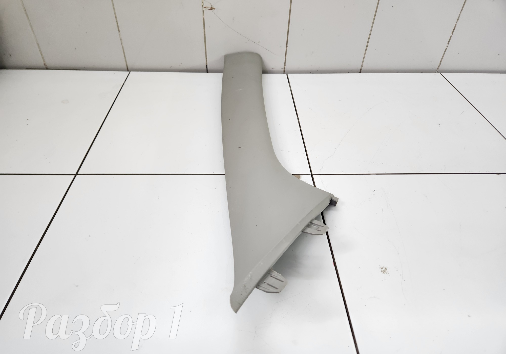 6600006116 накладка передней правой стойки для Geely Coolray (с 2020)