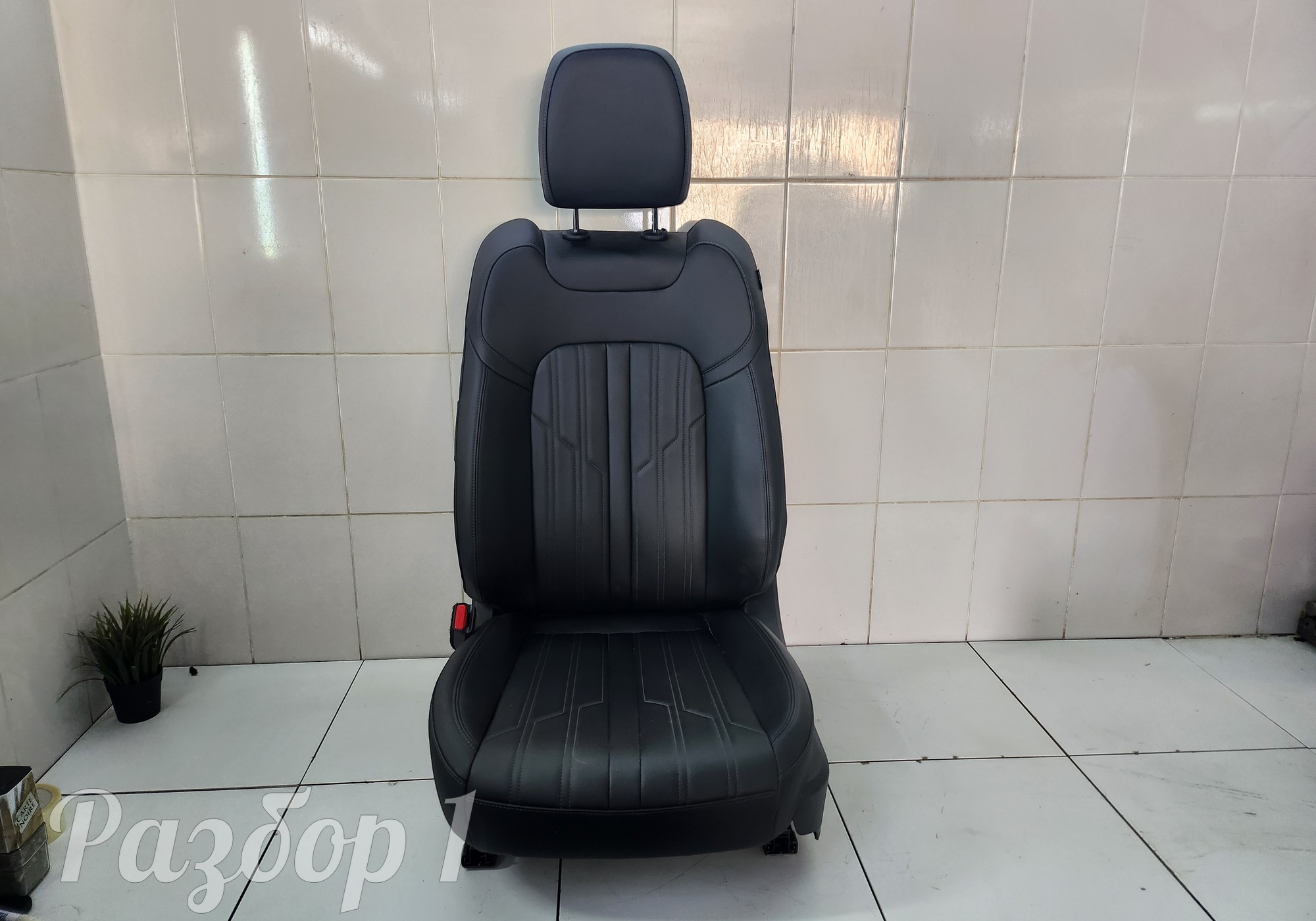 6800307XPS11A8P Сиденье переднее левое для Great Wall Poer King Kong (с 2022)