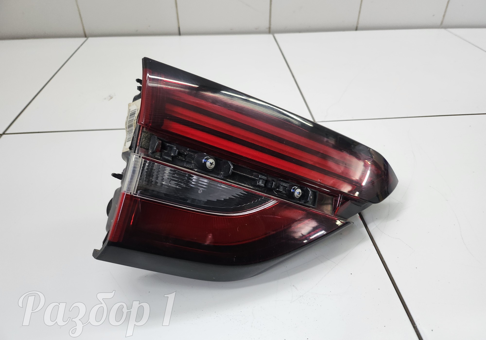 6600003299 Фонарь задний крышки багажника левый для Geely Coolray (с 2020)