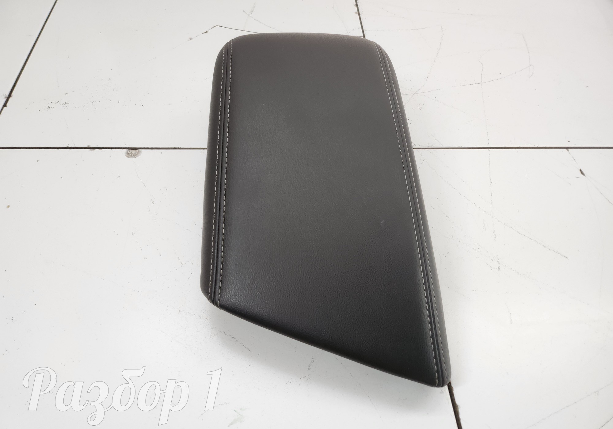 Подлокотник для Geely Emgrand (SS11) (с 2021)