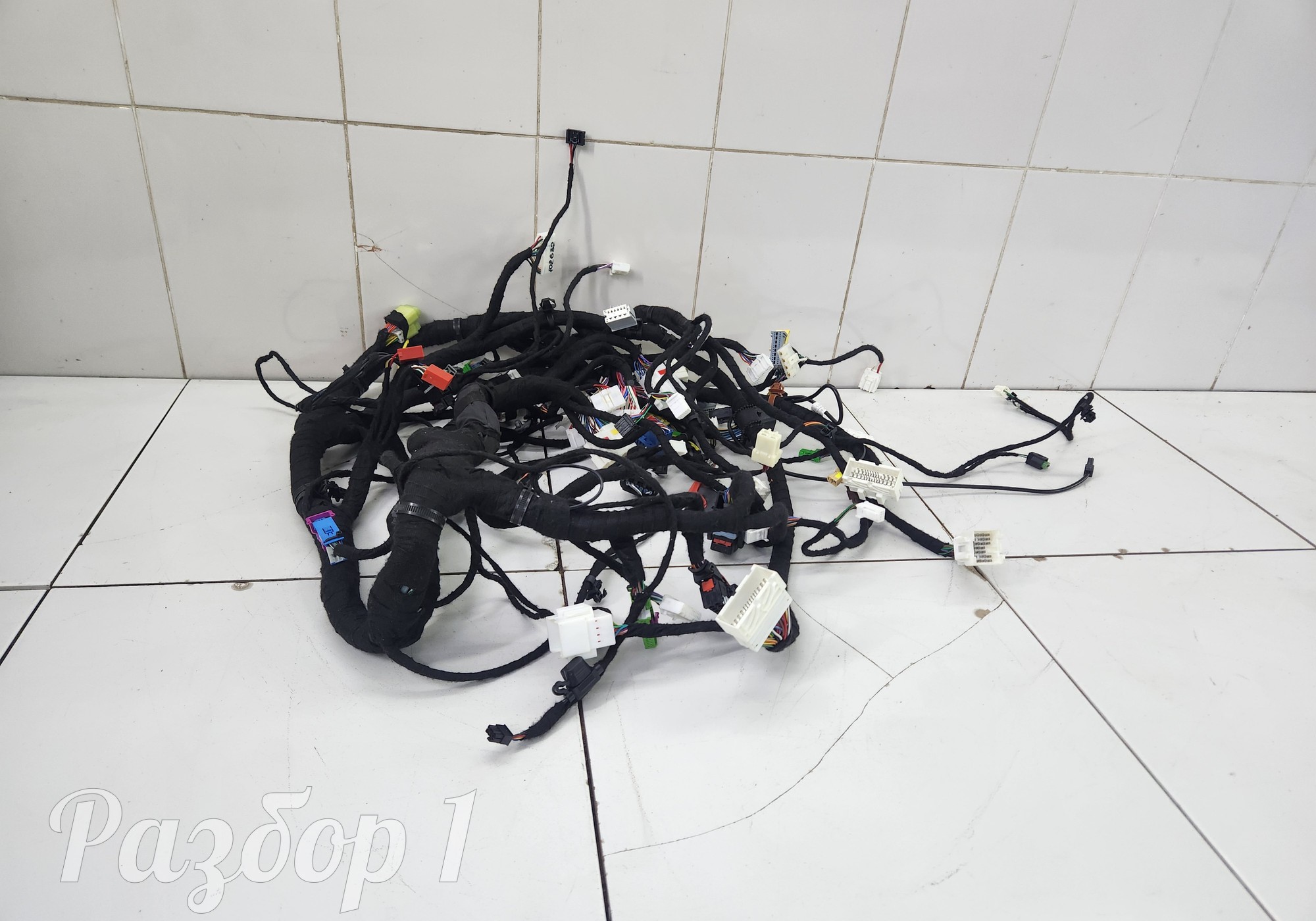 6403100PDD60Z001 Электропроводка под торпедная для Jac T9 (с 2023)