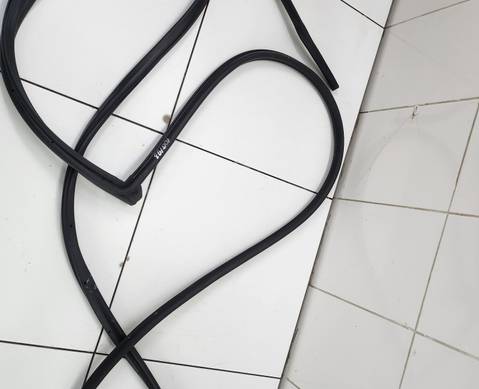 Уплотнитель задней левой двери для Geely Atlas Pro (с 2021)