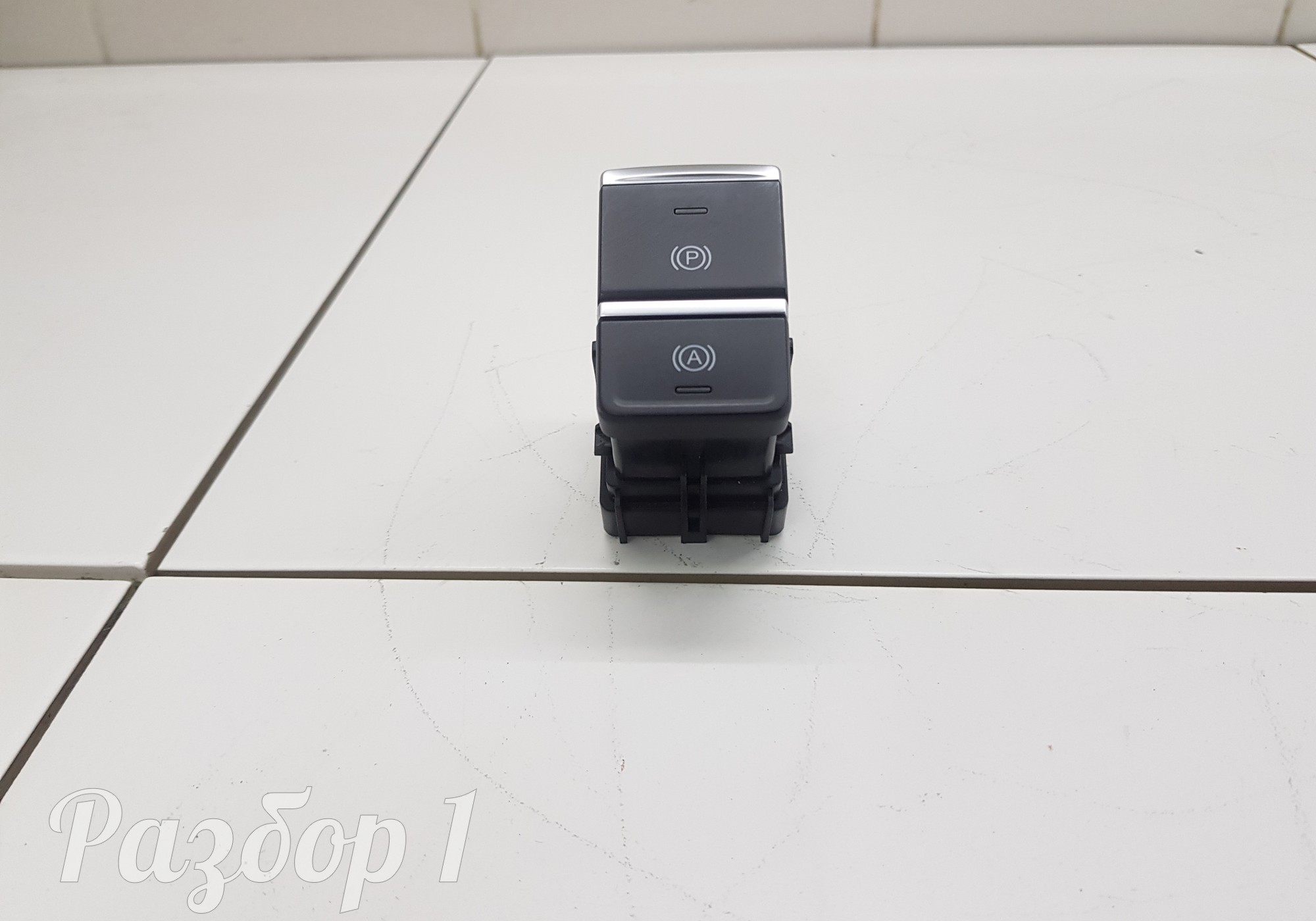 808000218AA Кнопка фиксатора стояночного тормоза для Chery Tiggo 7 Pro (с 2020)